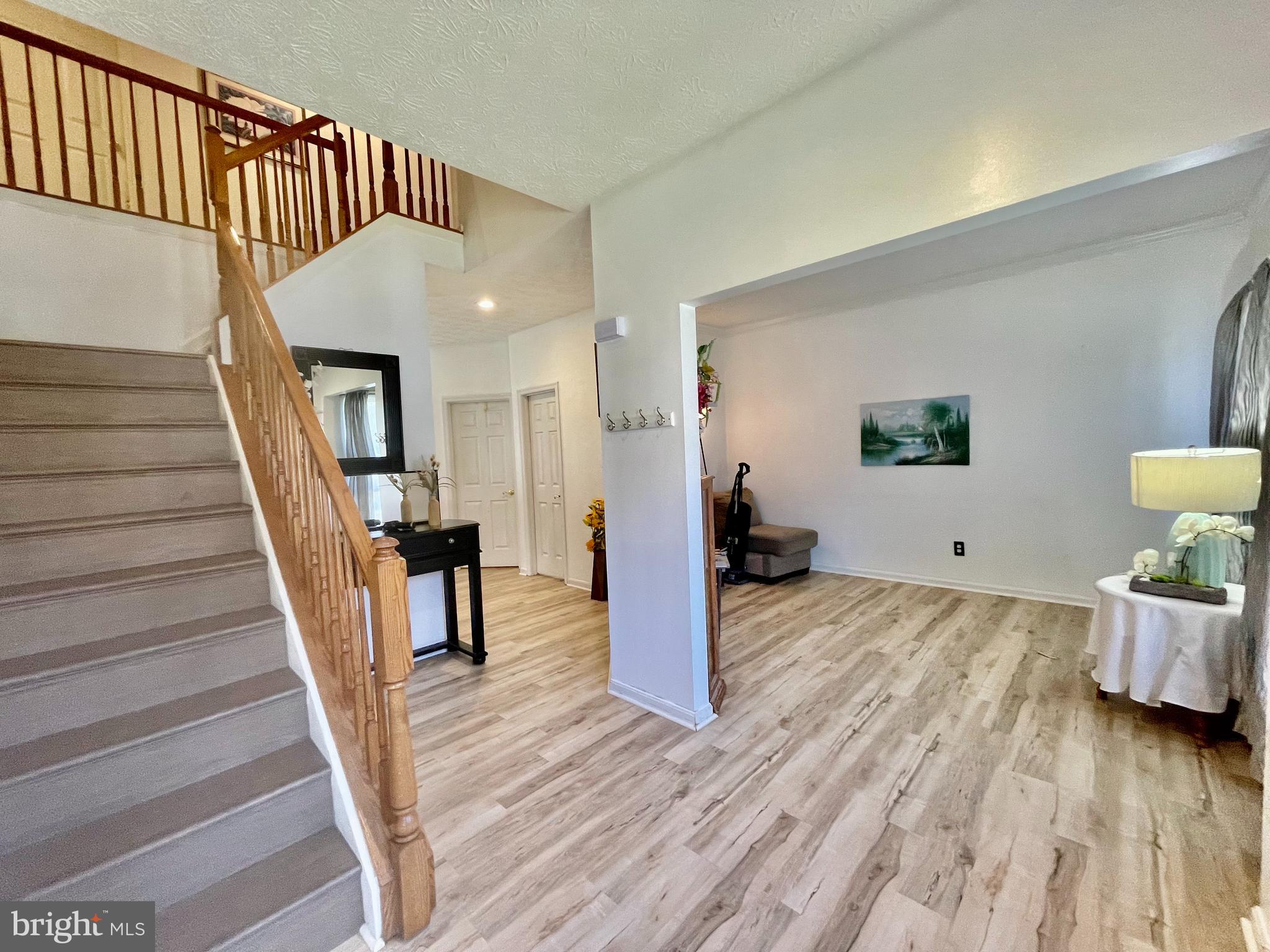 WOODLAND RUN - Residential