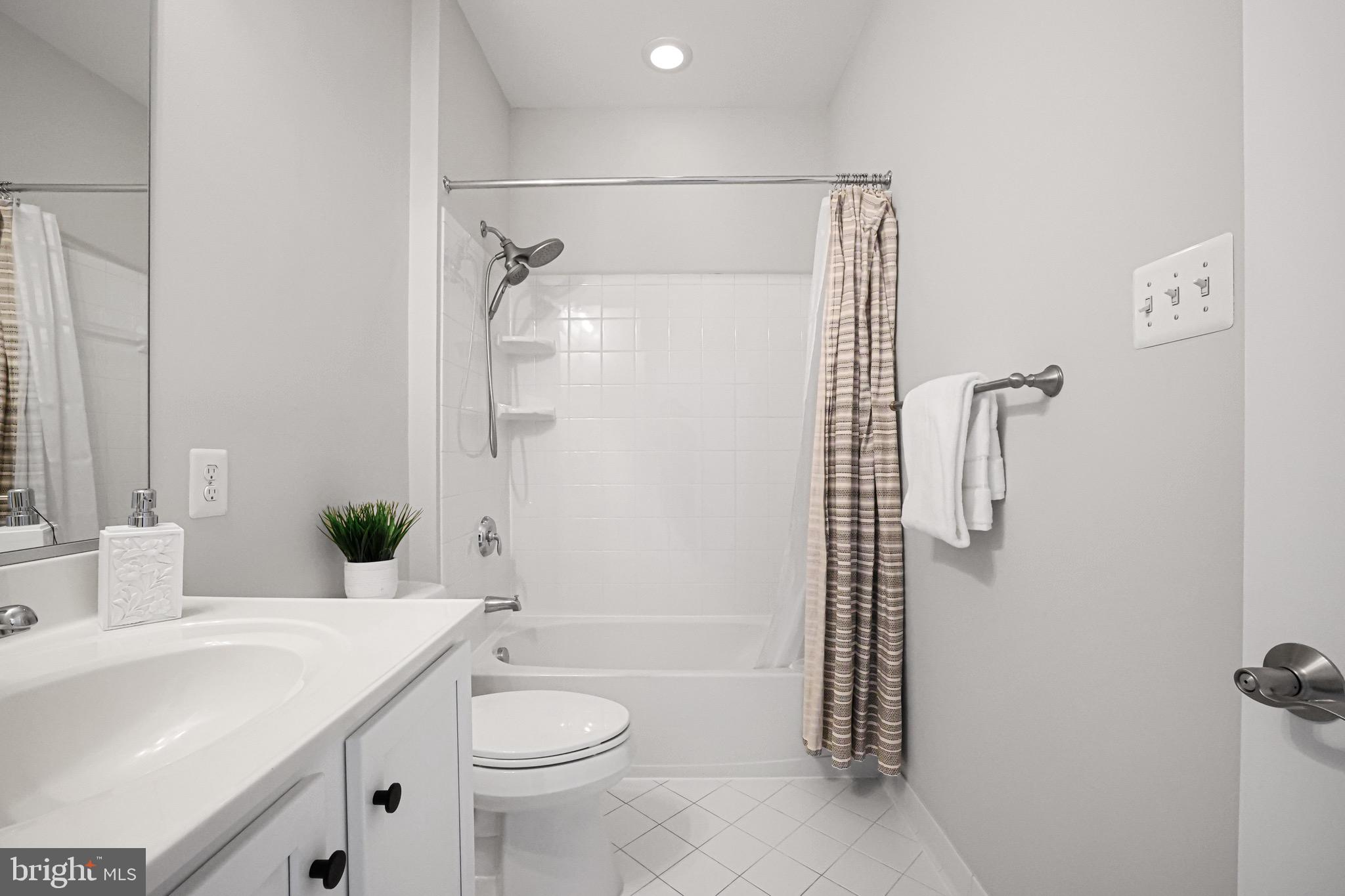 SHIPLEYS GRANT - Residential