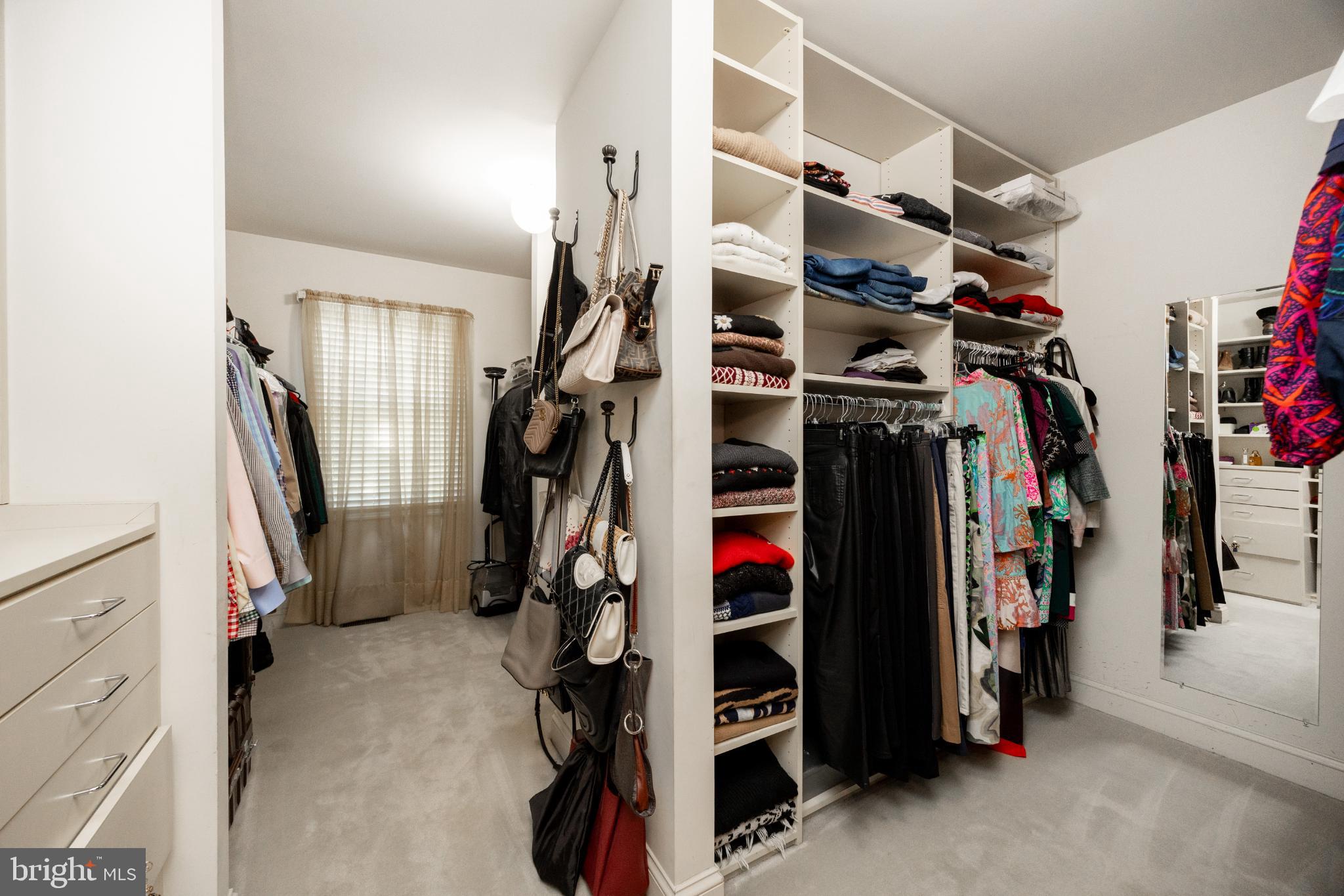 ESTATES AT FARAWAY FARMS - Residential