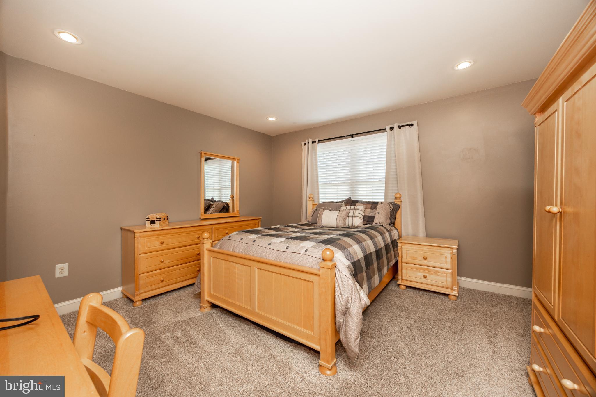 ESTATES AT FARAWAY FARMS - Residential