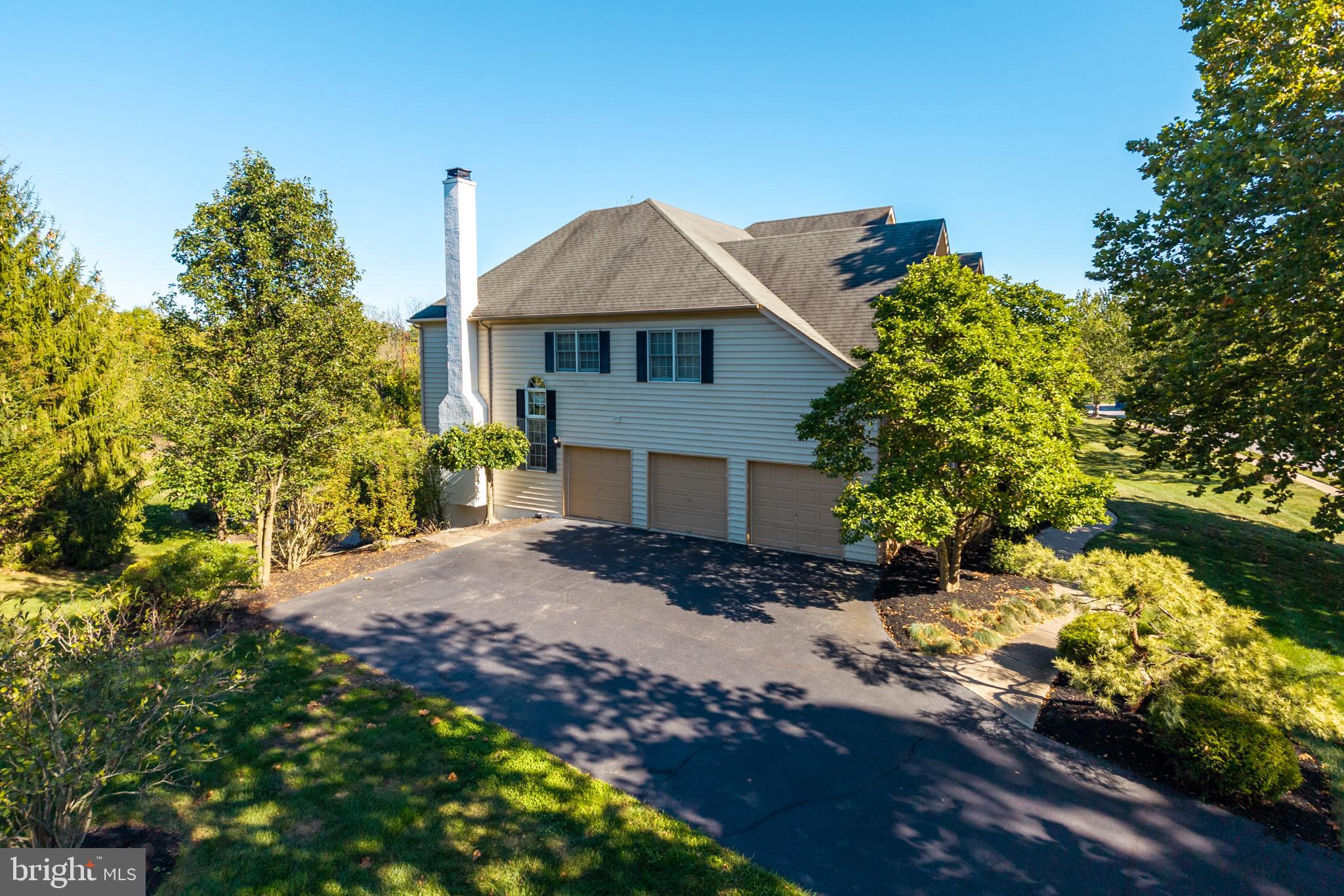 ESTATES AT FARAWAY FARMS - Residential