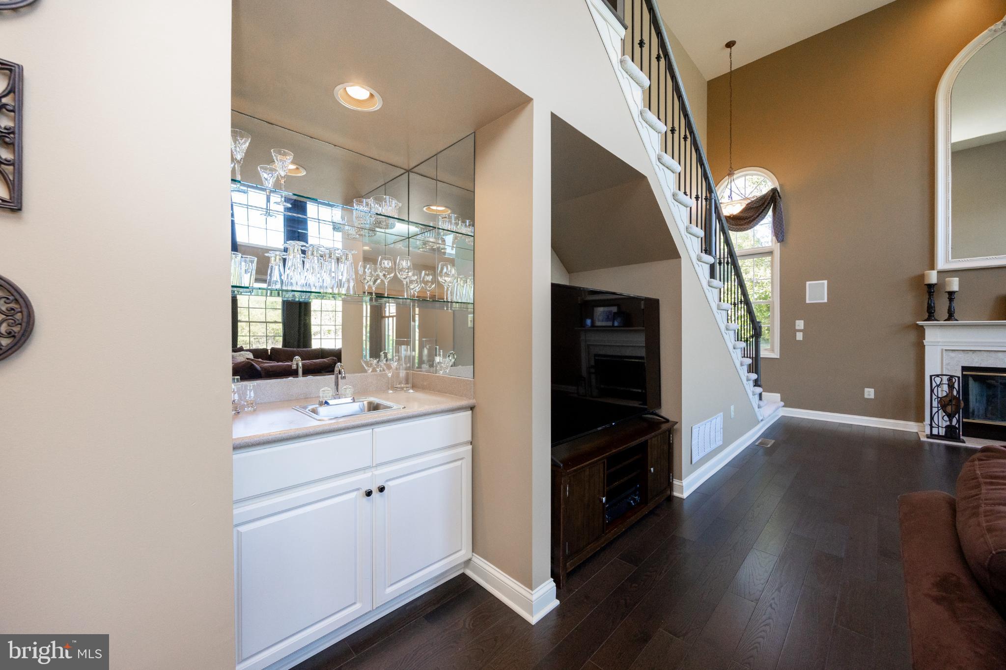 ESTATES AT FARAWAY FARMS - Residential