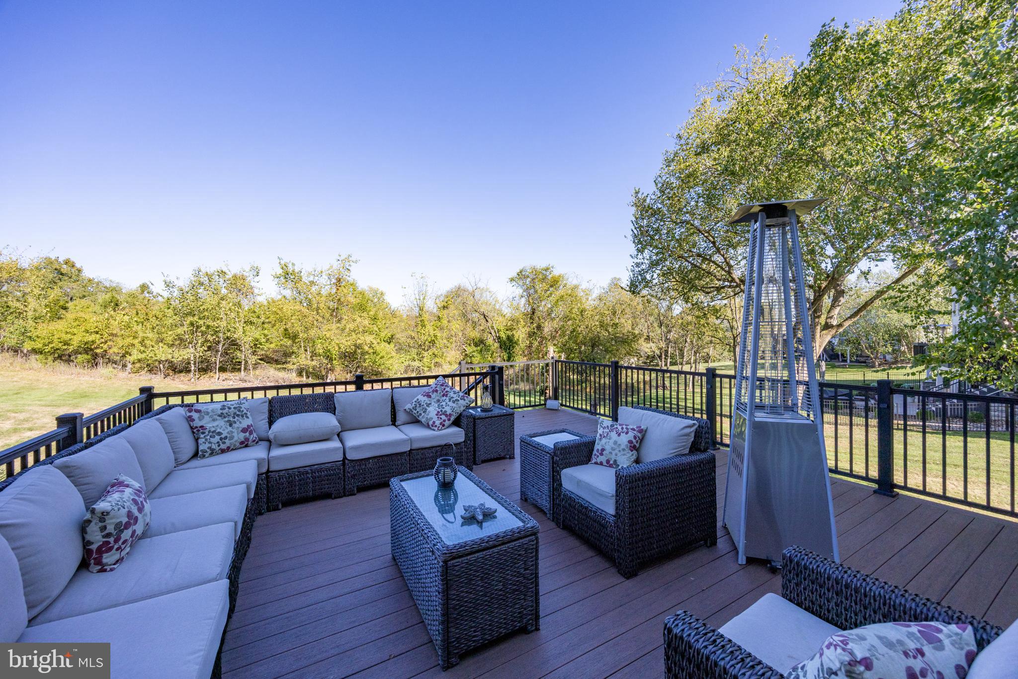 ESTATES AT FARAWAY FARMS - Residential