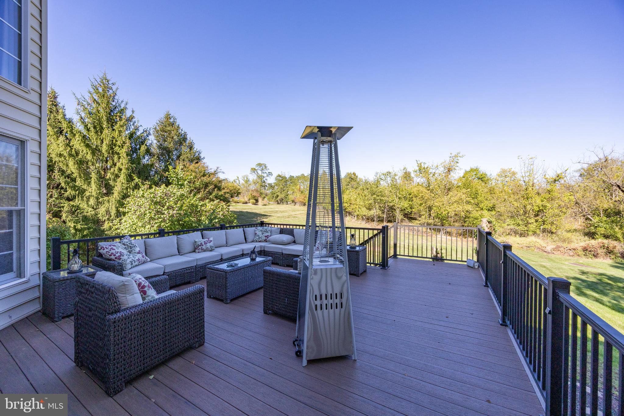 ESTATES AT FARAWAY FARMS - Residential