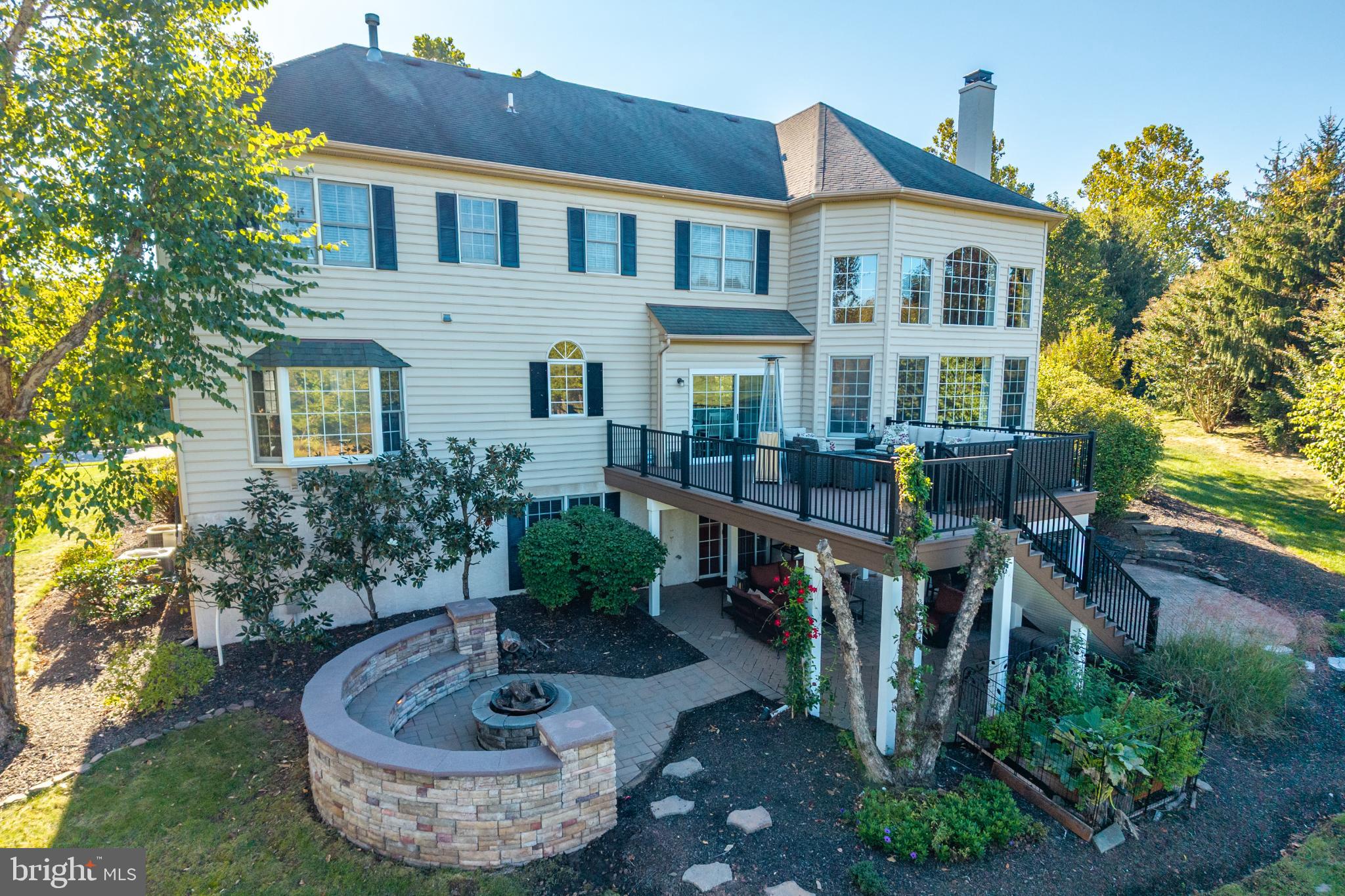 ESTATES AT FARAWAY FARMS - Residential