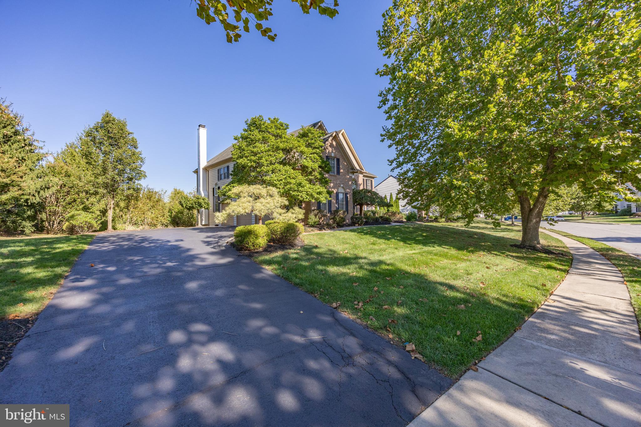 ESTATES AT FARAWAY FARMS - Residential