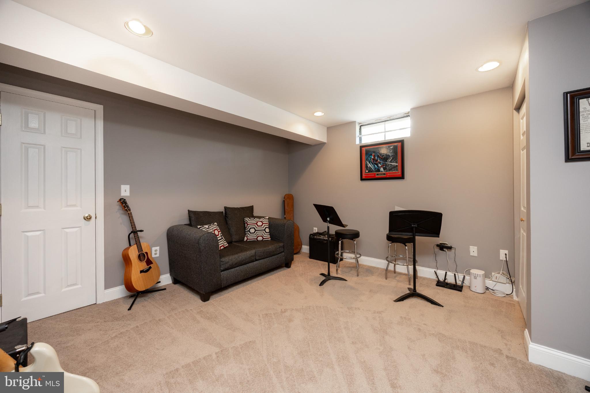 ESTATES AT FARAWAY FARMS - Residential