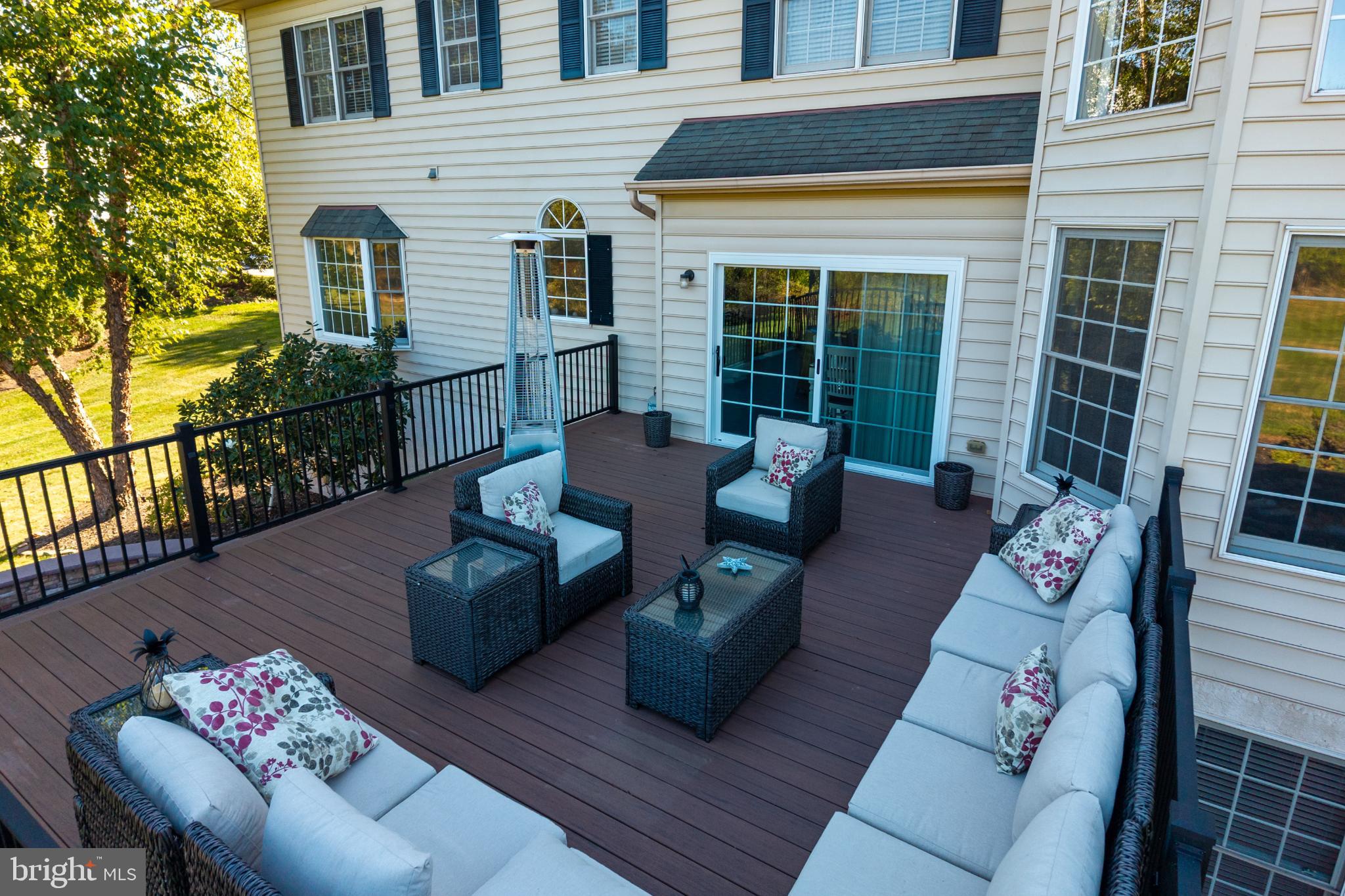 ESTATES AT FARAWAY FARMS - Residential