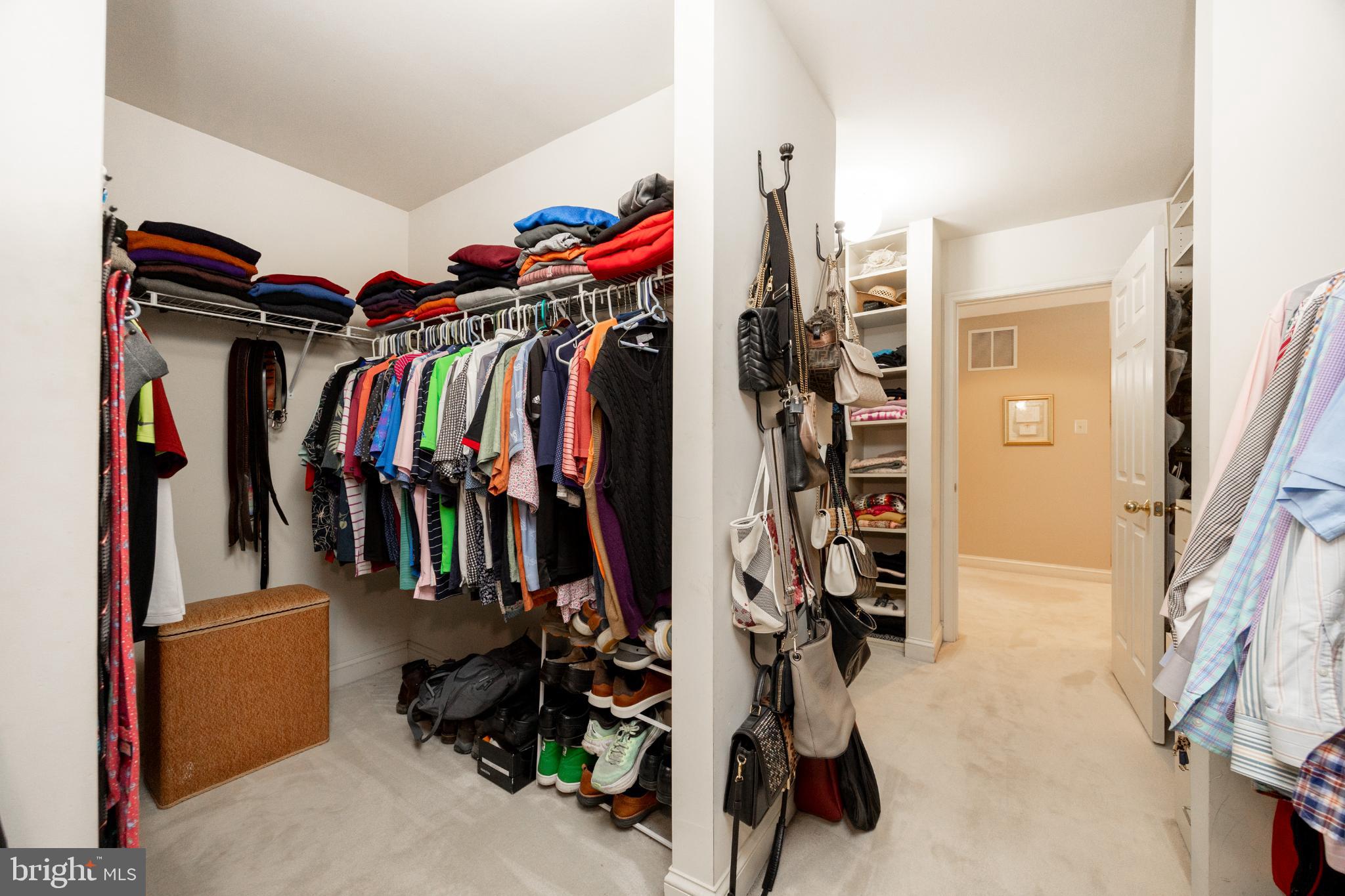 ESTATES AT FARAWAY FARMS - Residential