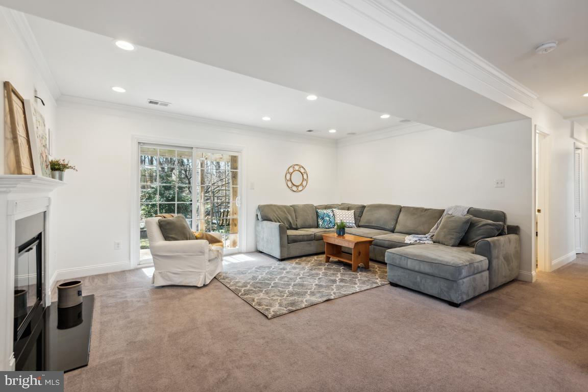 HIDDEN RIDGE - Residential