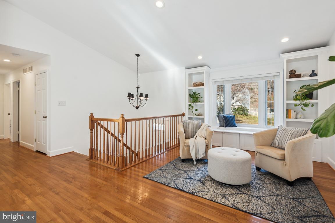 HIDDEN RIDGE - Residential