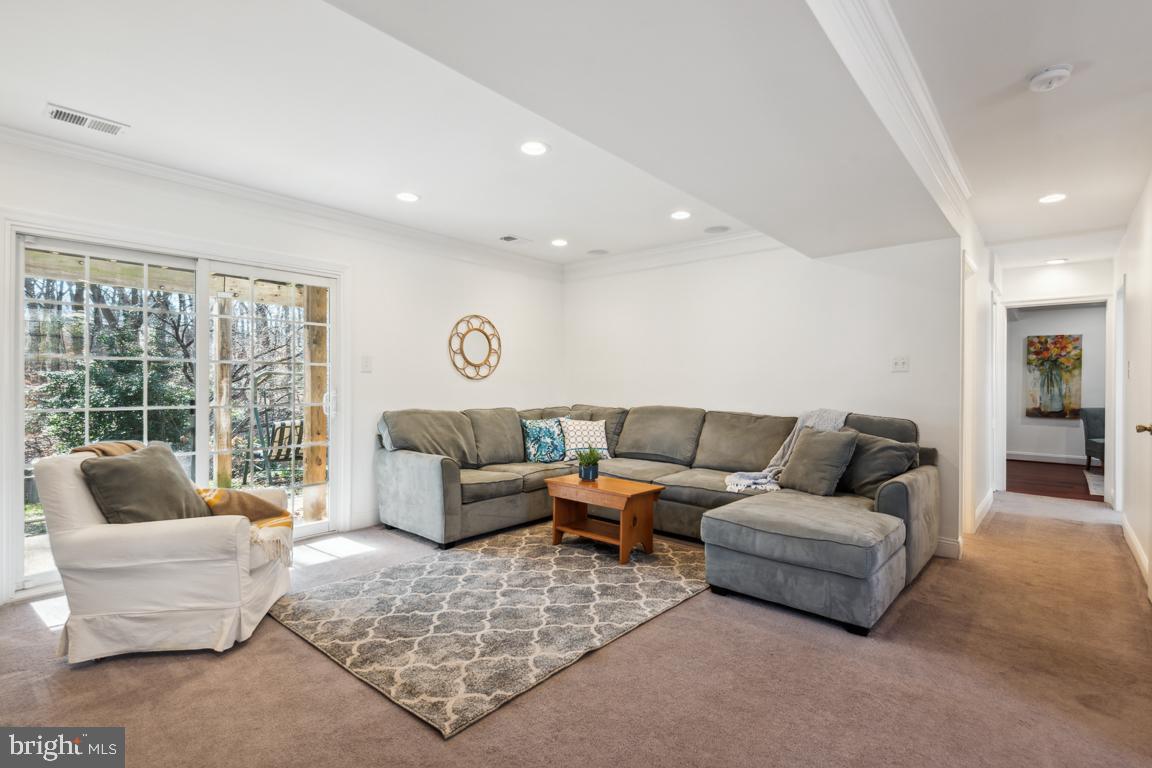 HIDDEN RIDGE - Residential