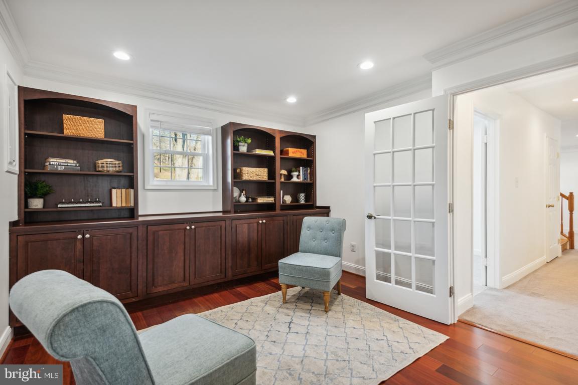 HIDDEN RIDGE - Residential