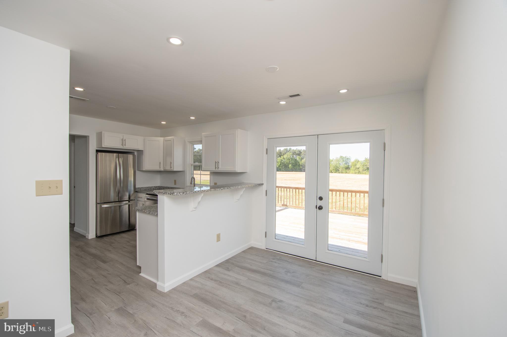 8707 BACONS ROAD