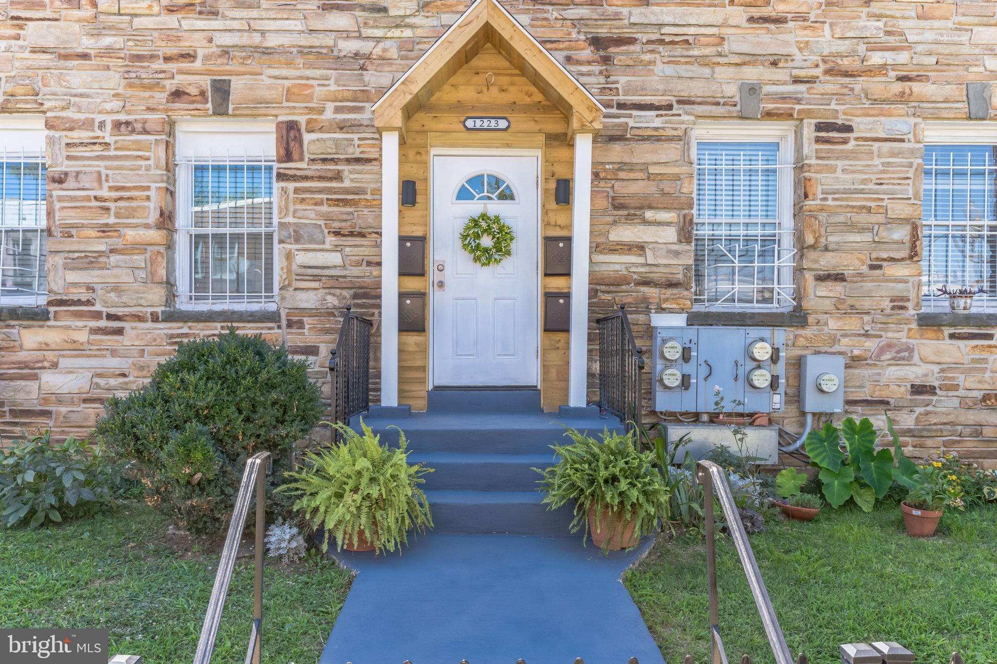 1223 SIMMS PLACE NE 1