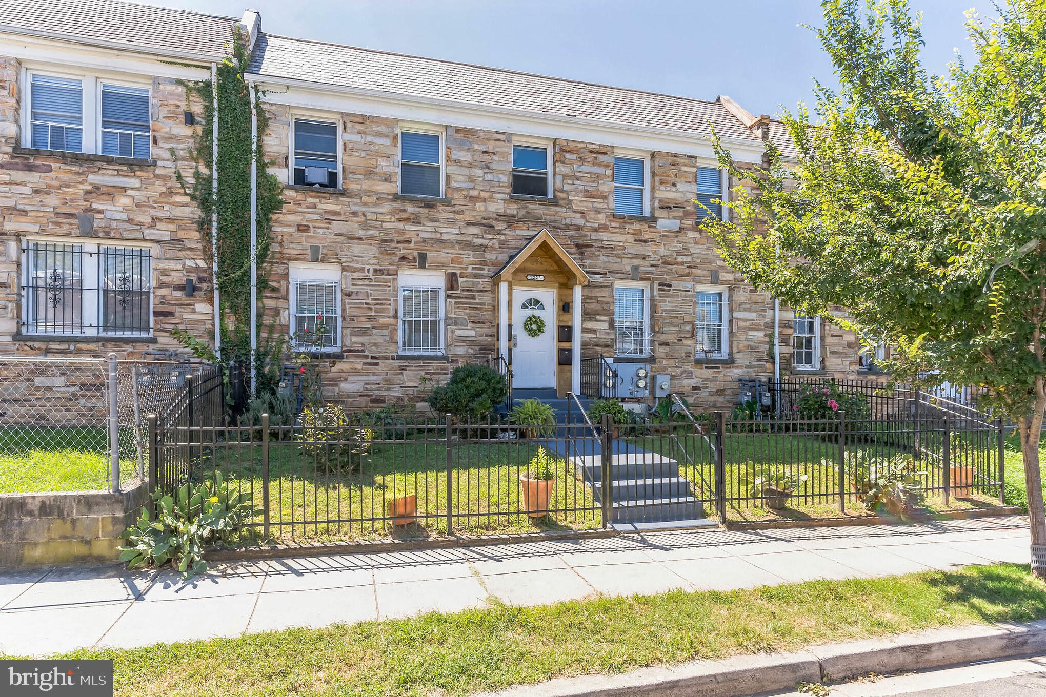 1223 SIMMS PLACE NE 1