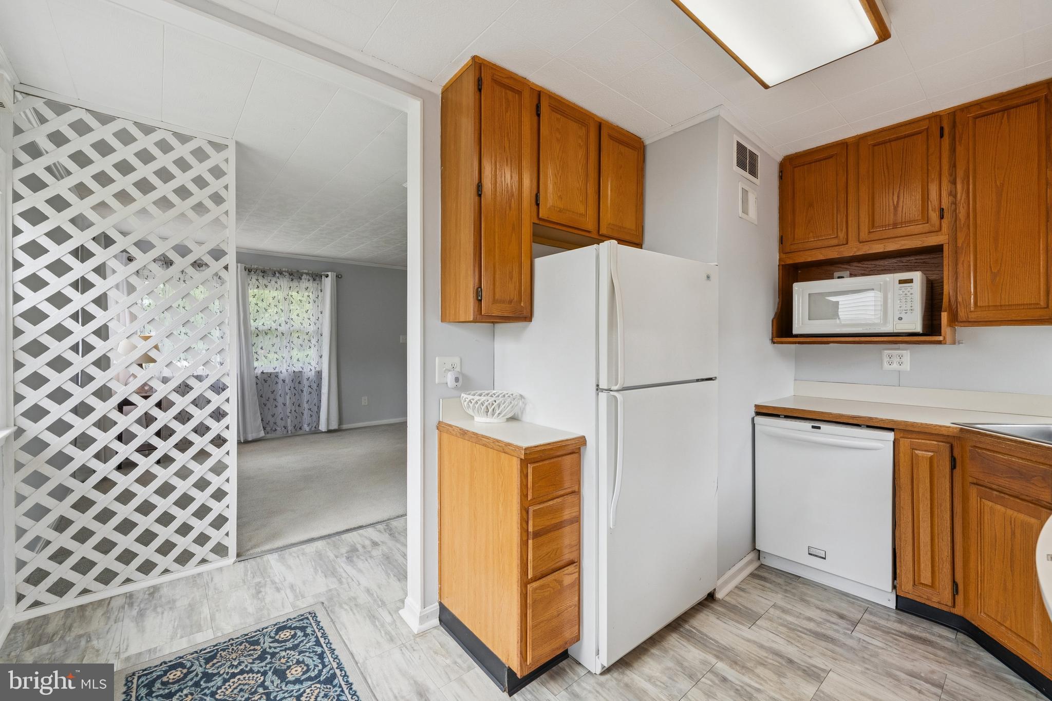 BUCKNELL MANOR - Residential