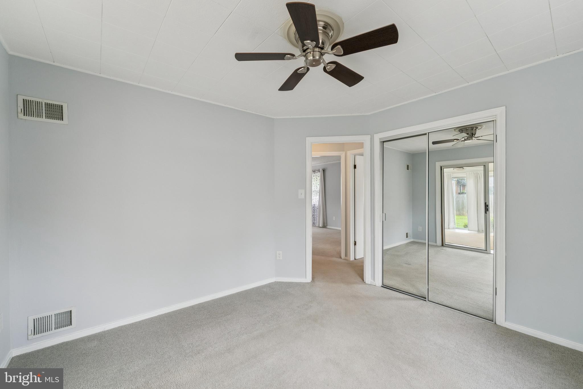 BUCKNELL MANOR - Residential