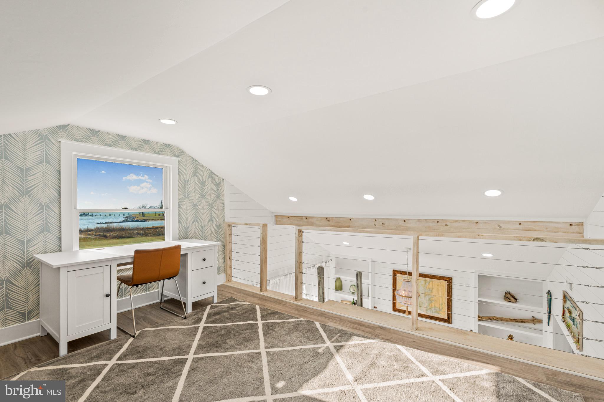 TAR BAY - Residential