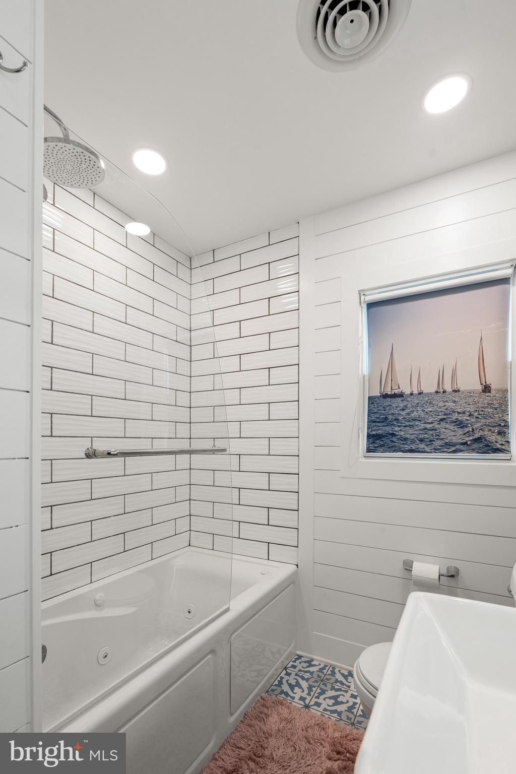 TAR BAY - Residential