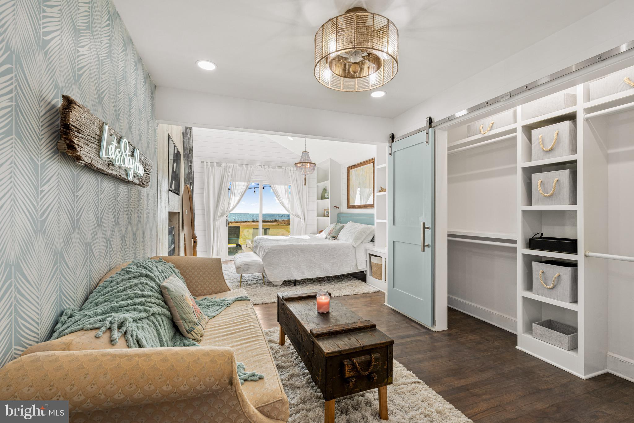 TAR BAY - Residential