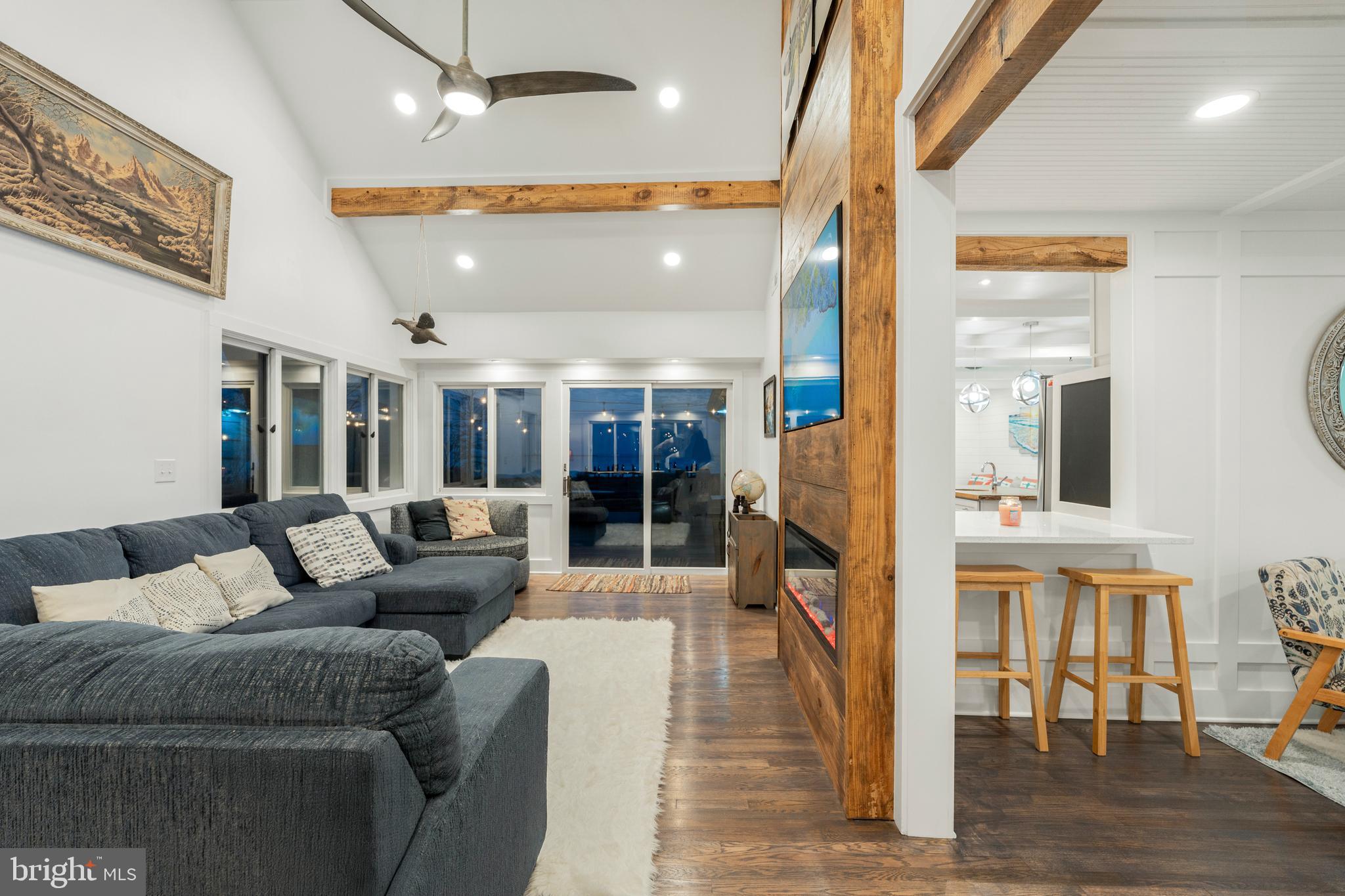 TAR BAY - Residential