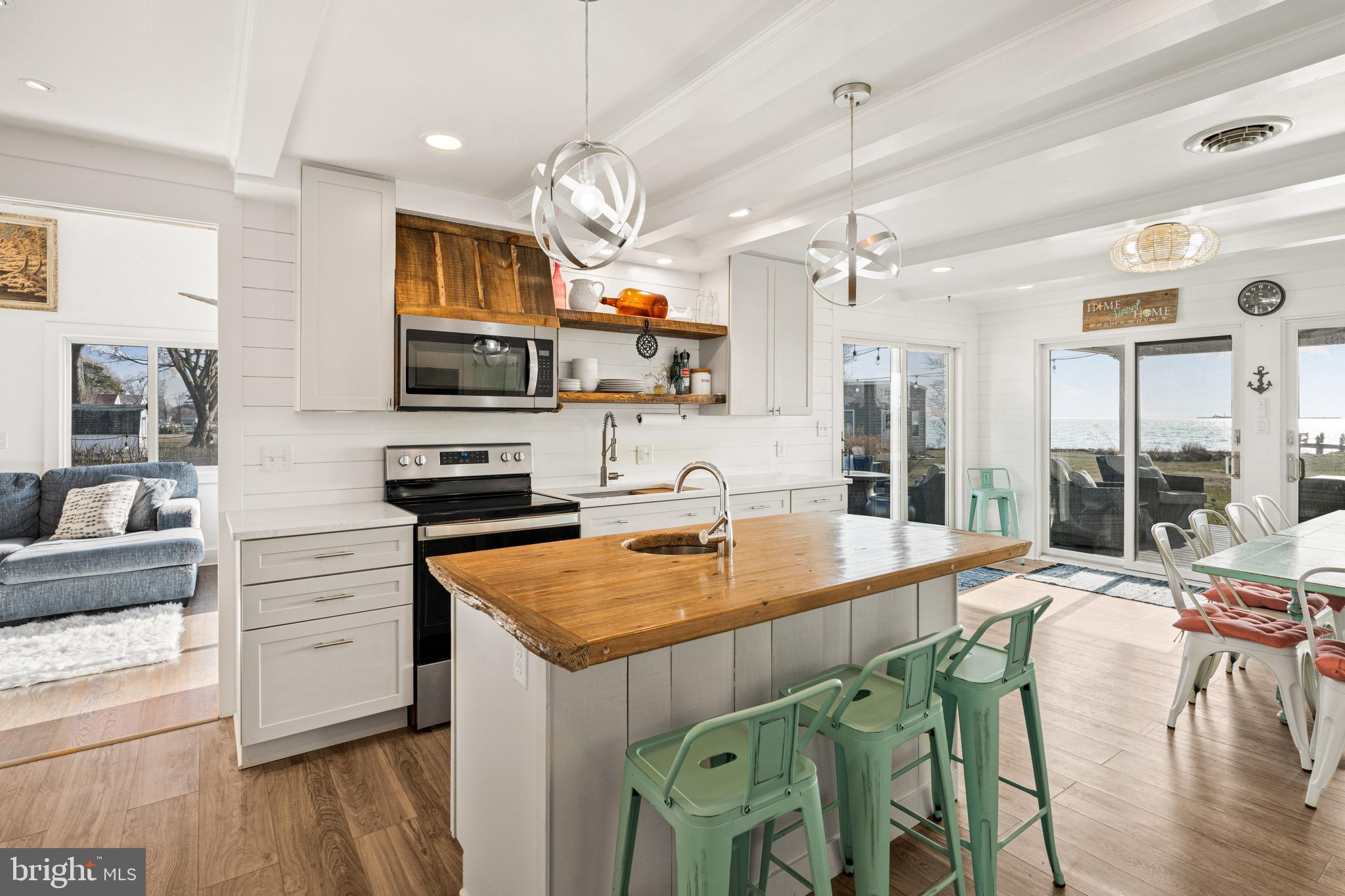 TAR BAY - Residential