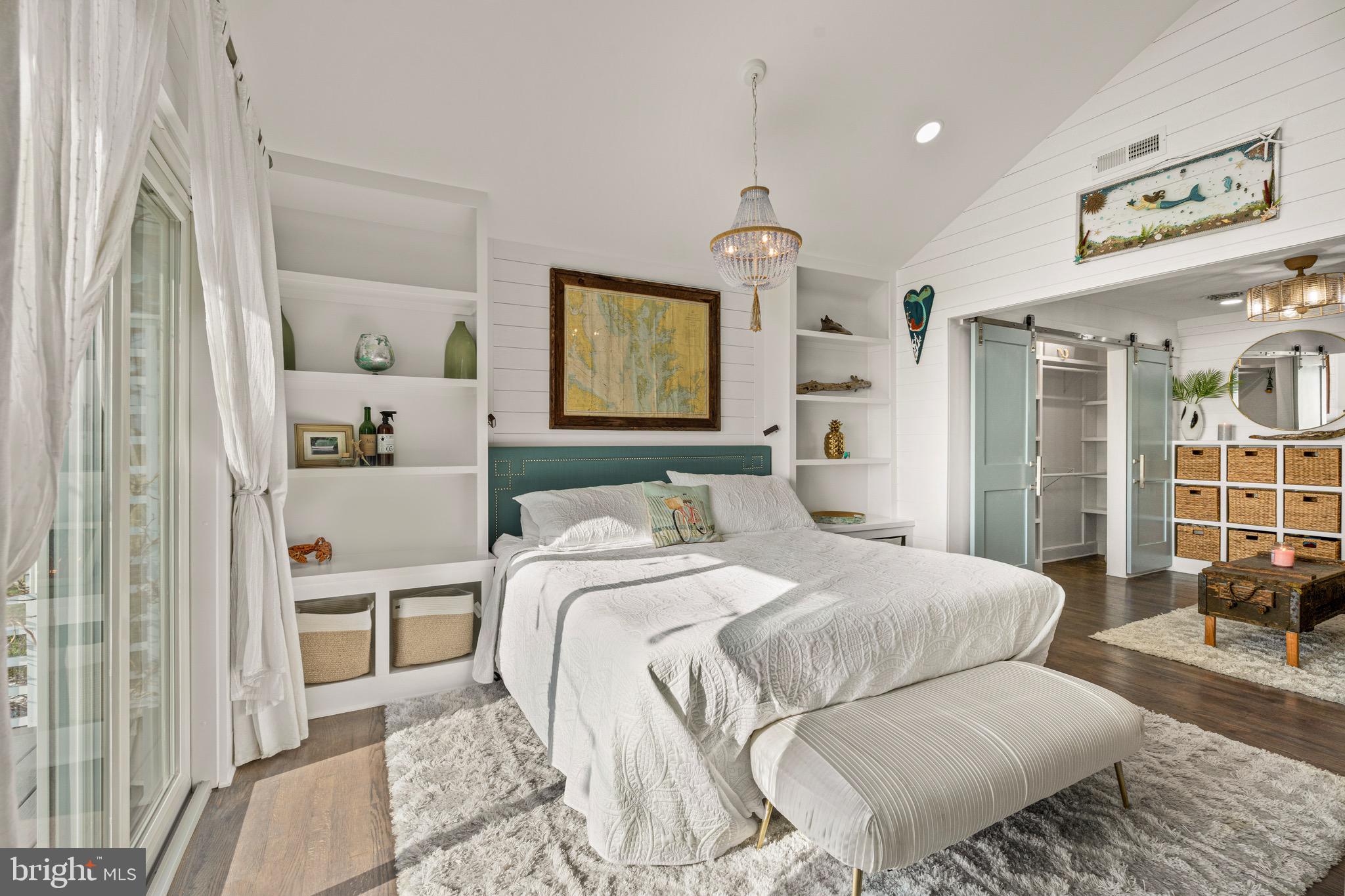 TAR BAY - Residential