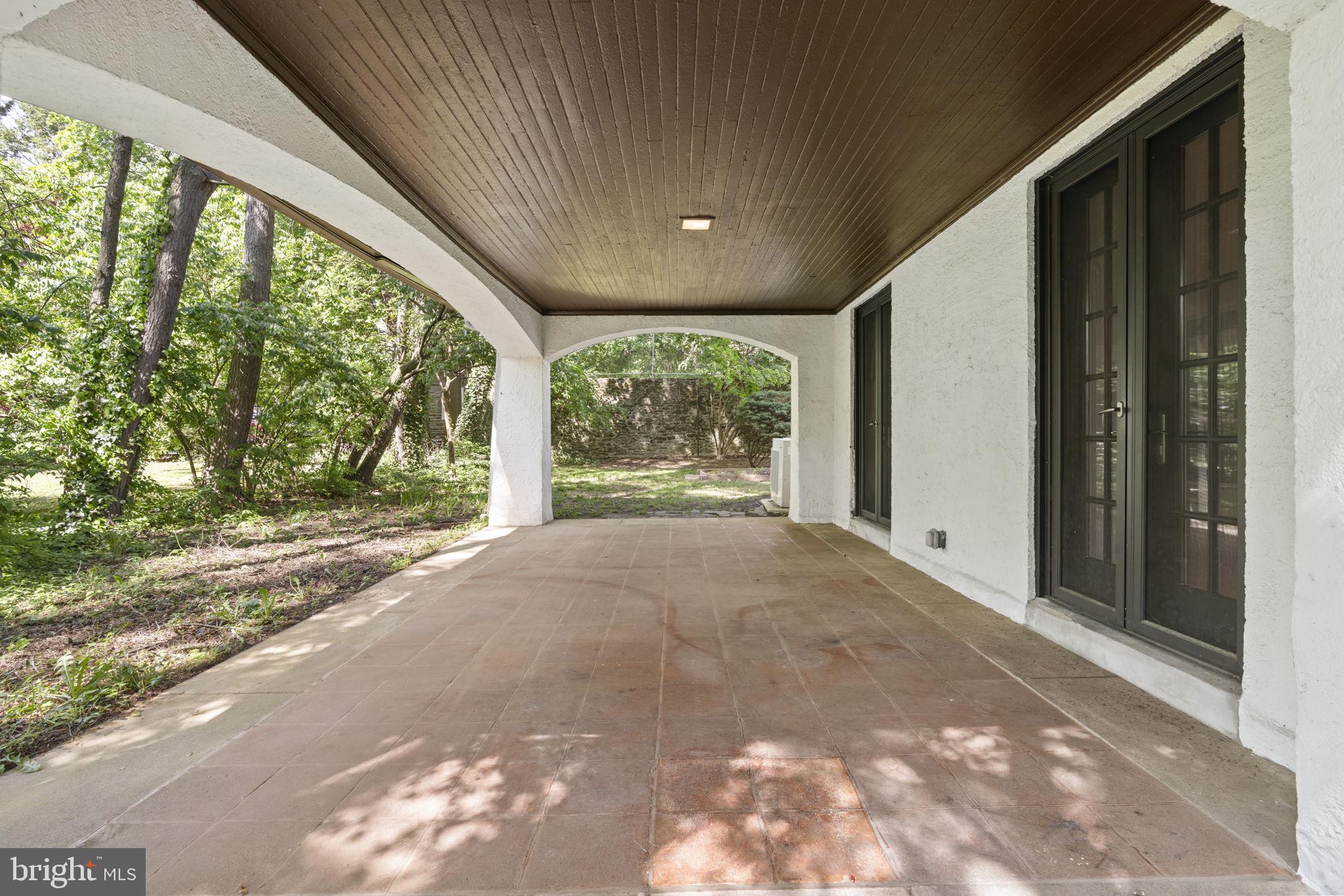 LAKESIDE - Residential