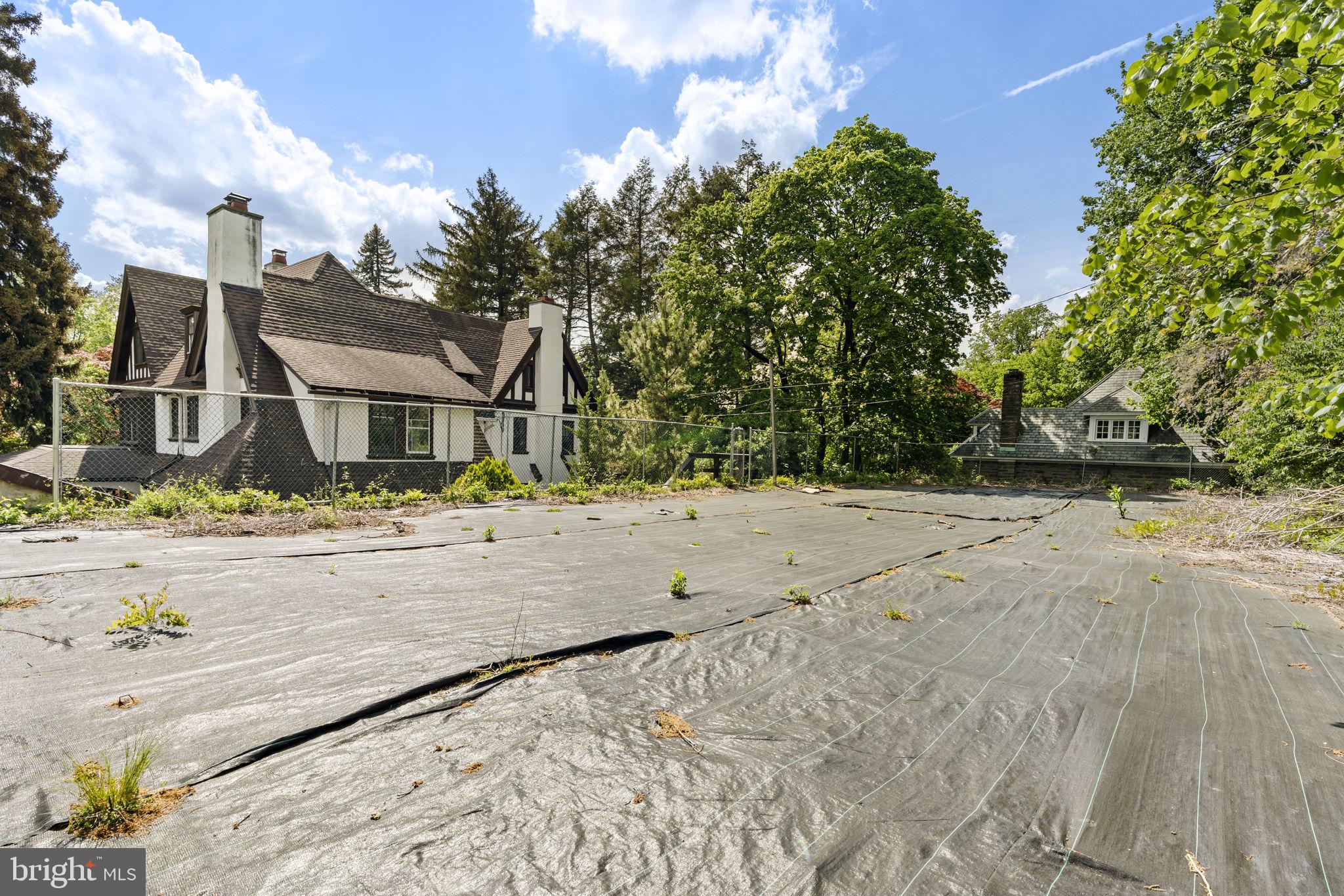 LAKESIDE - Residential