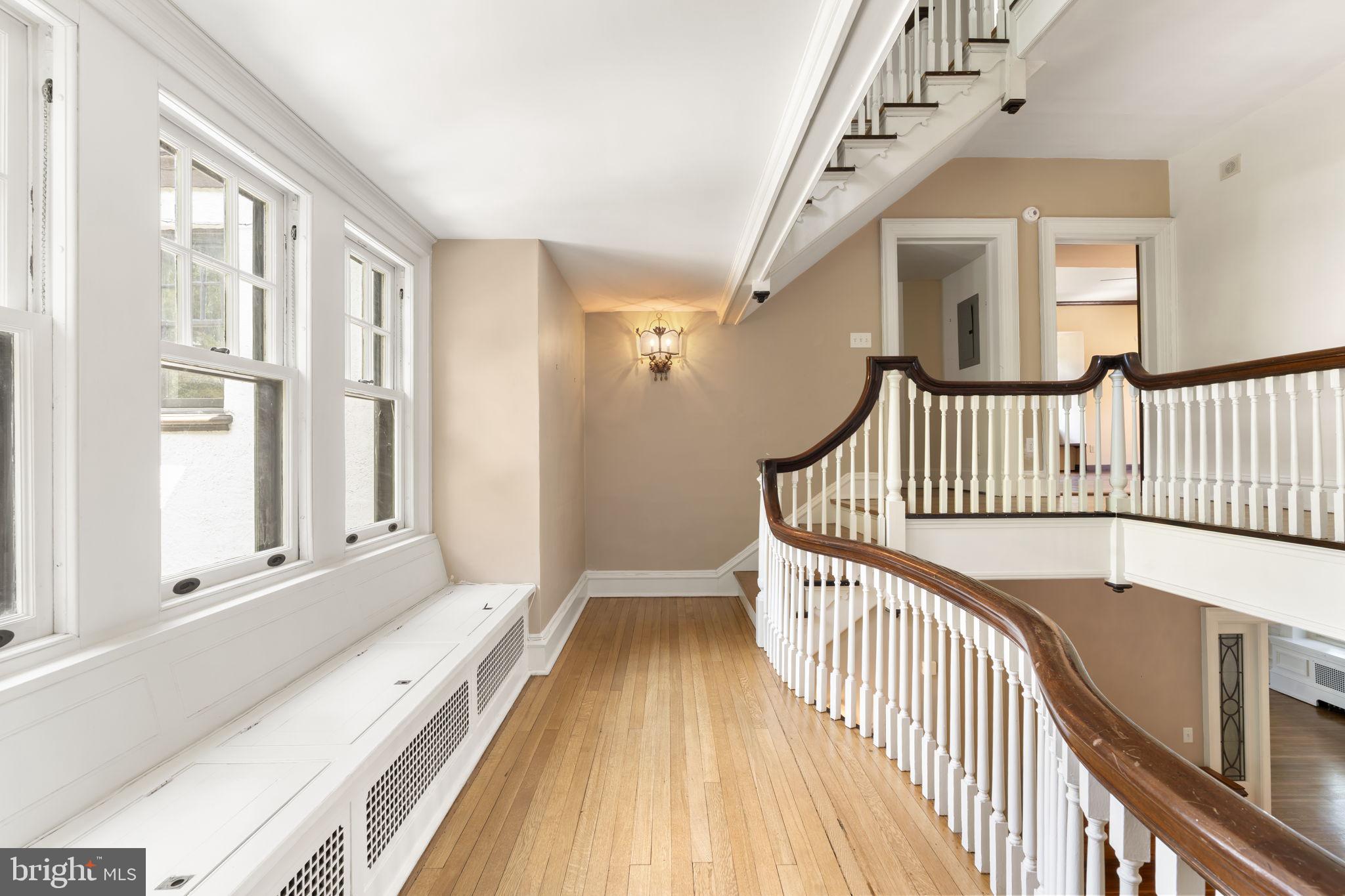 LAKESIDE - Residential