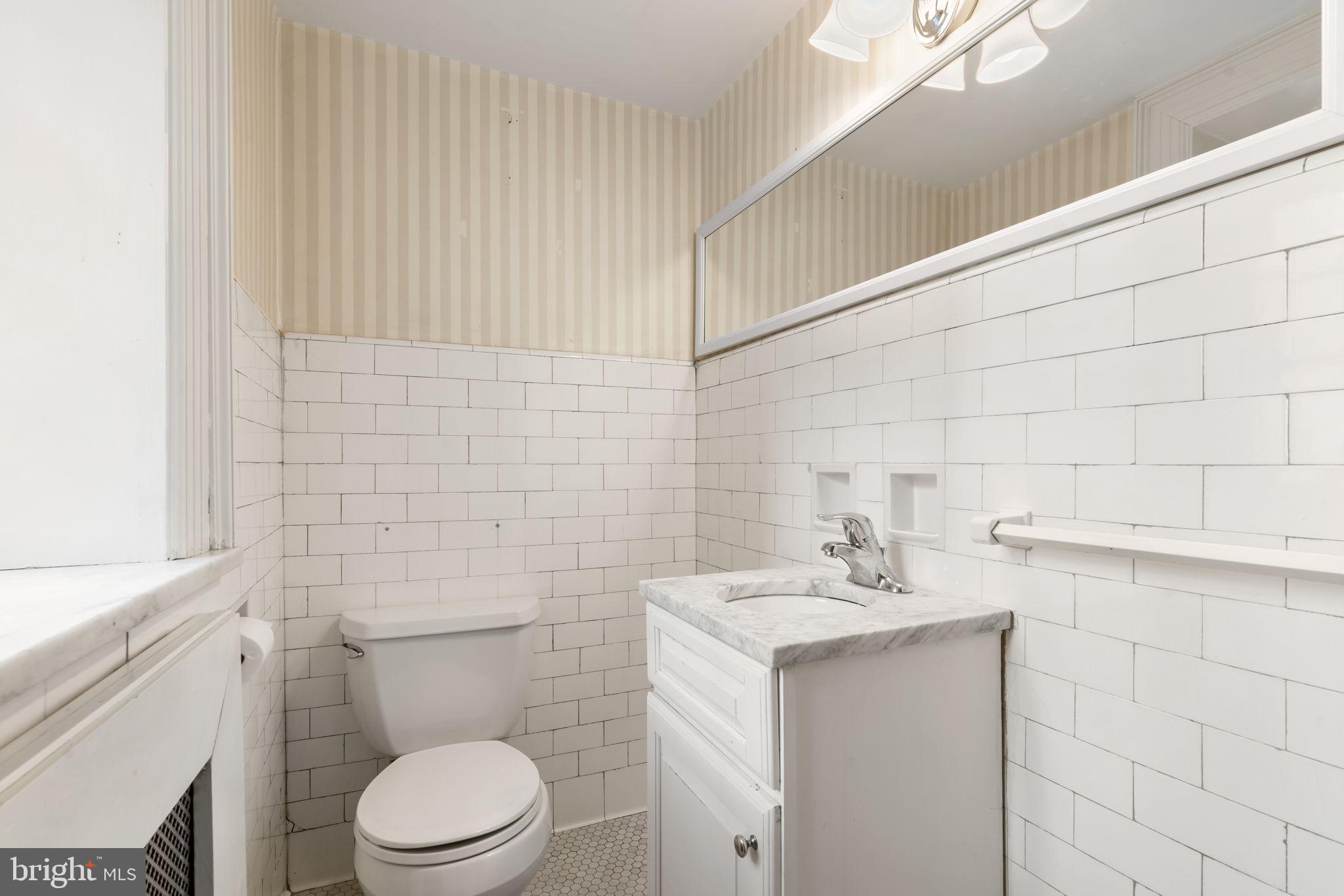 LAKESIDE - Residential