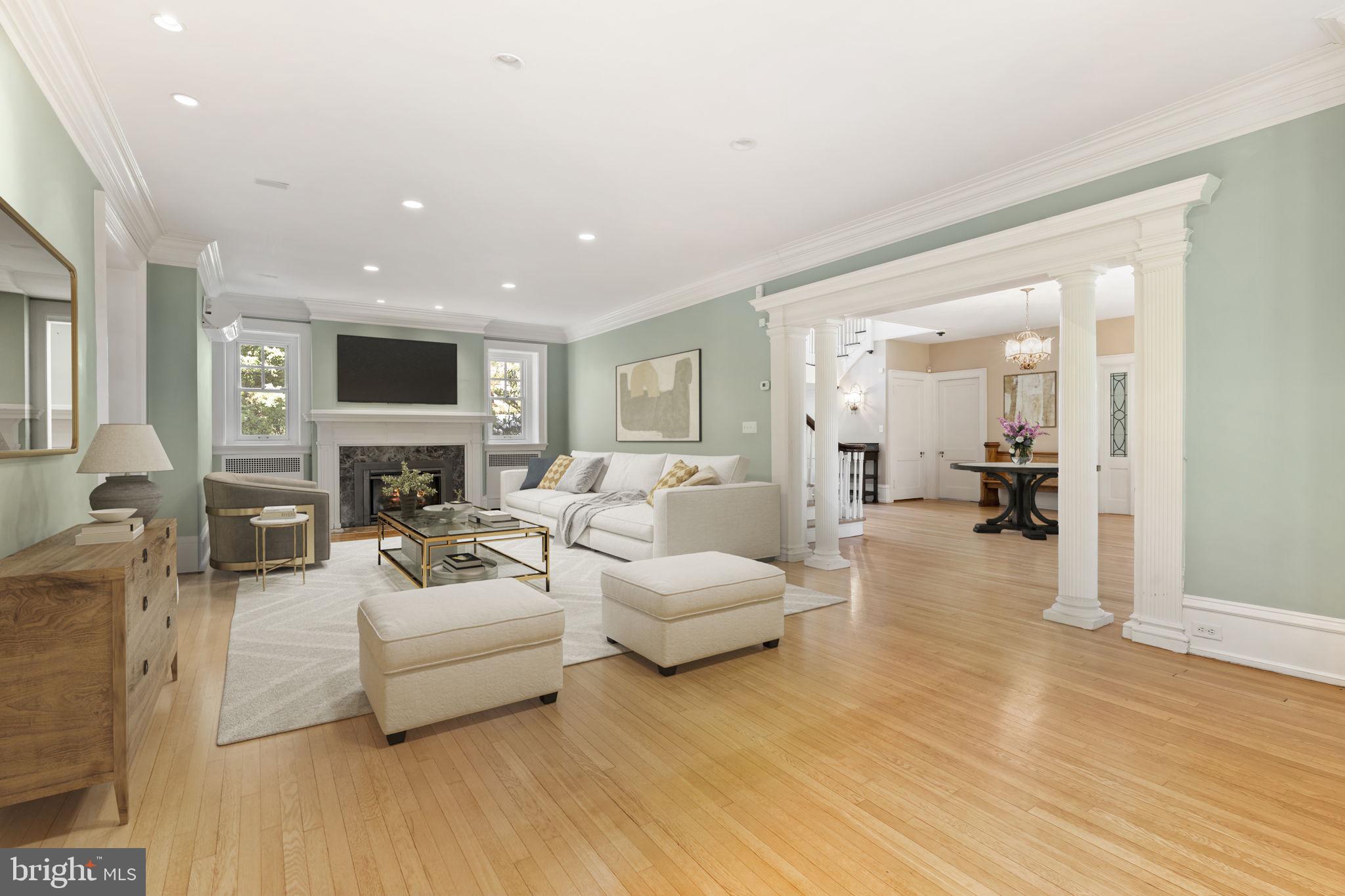 LAKESIDE - Residential