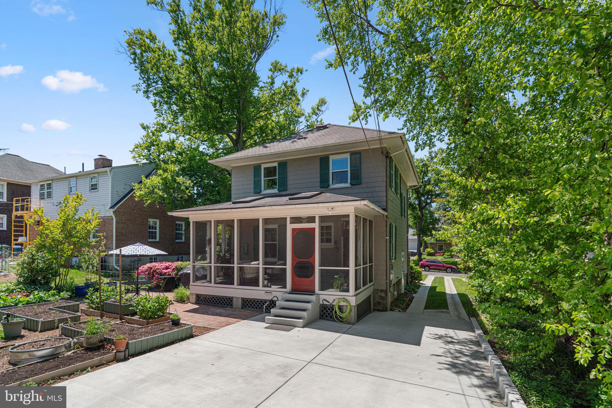 HUNTING RIDGE HISTORIC DISTRICT - Residential