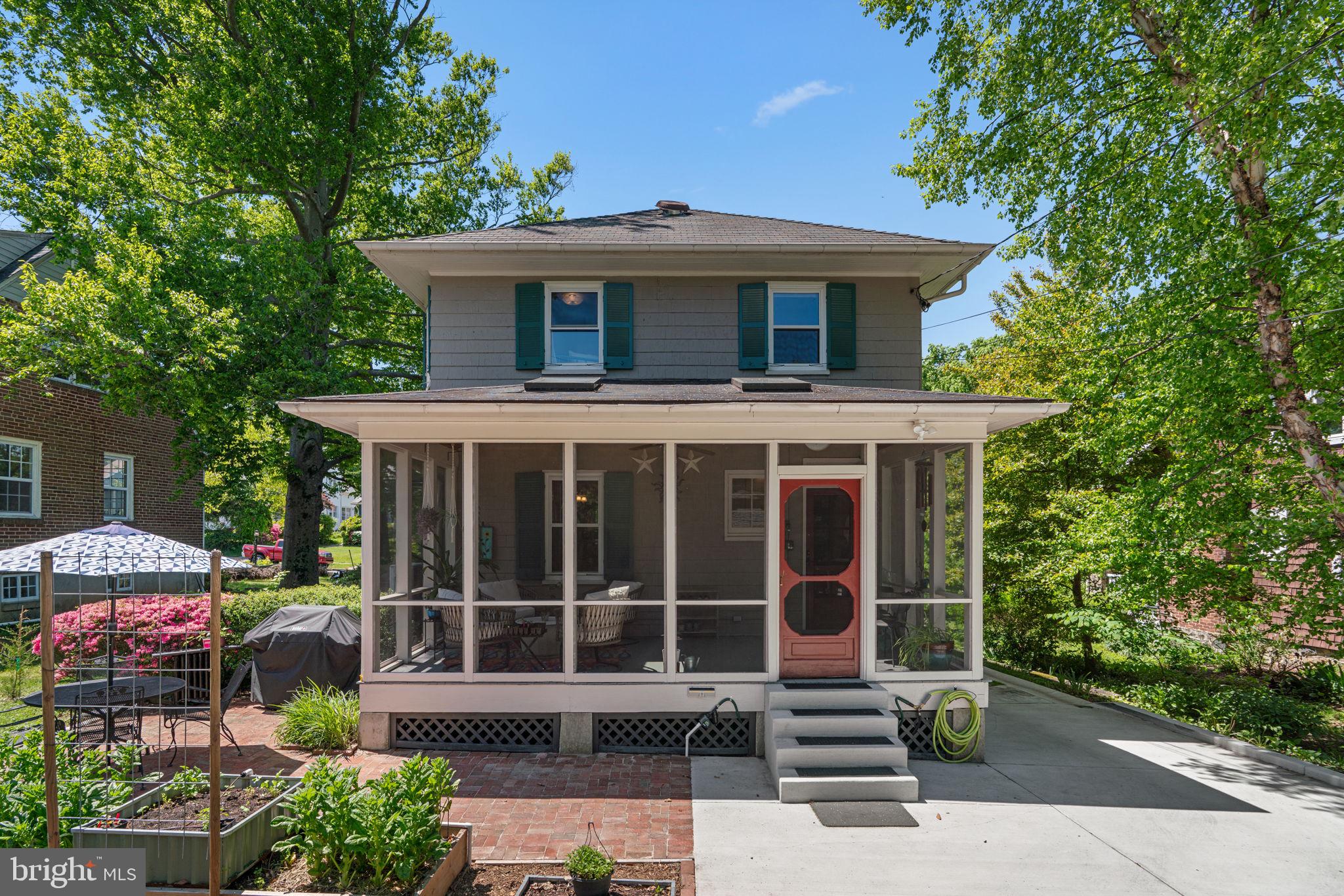 HUNTING RIDGE HISTORIC DISTRICT - Residential