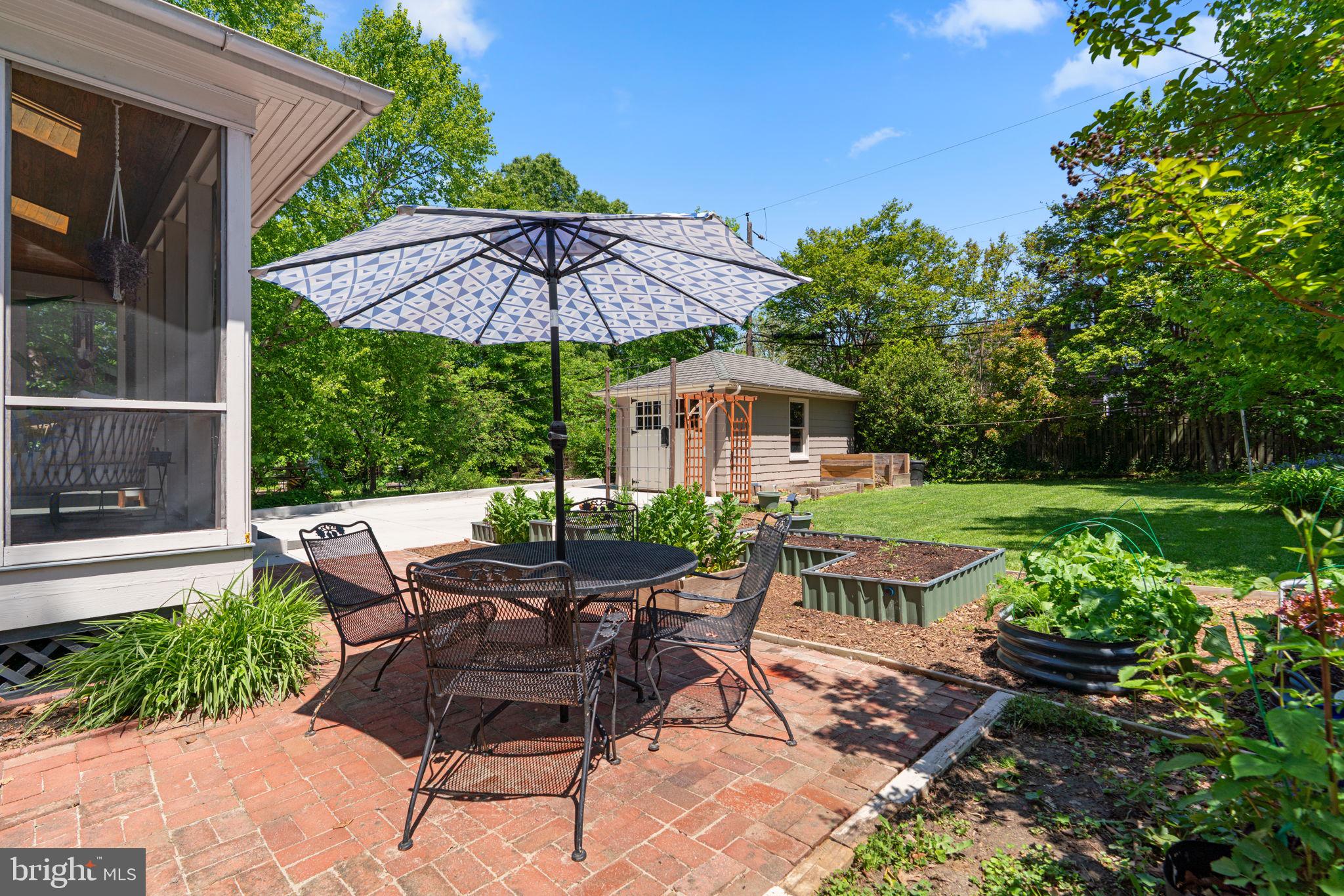 HUNTING RIDGE HISTORIC DISTRICT - Residential