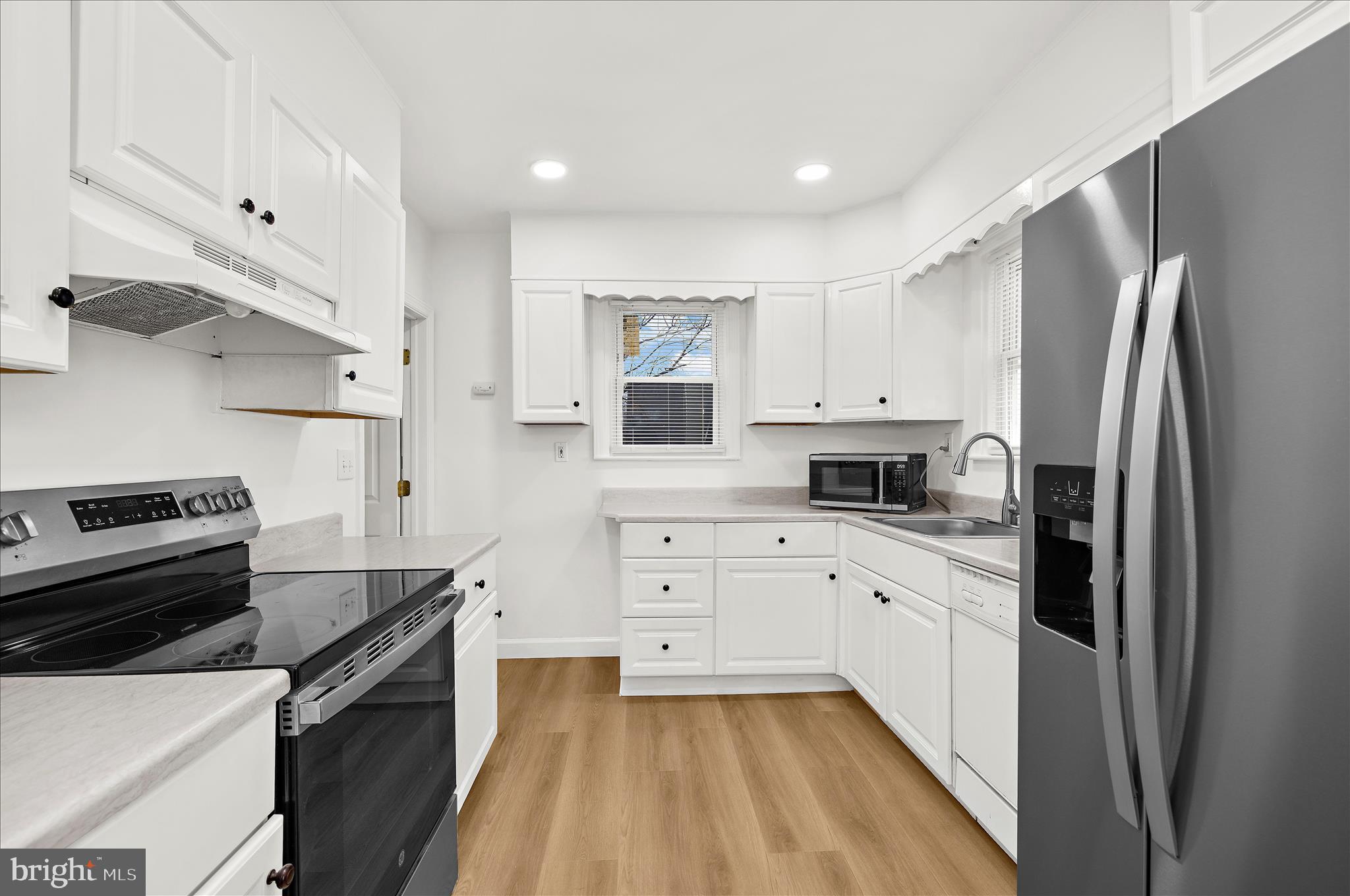 ROLAND TERRACE - Residential