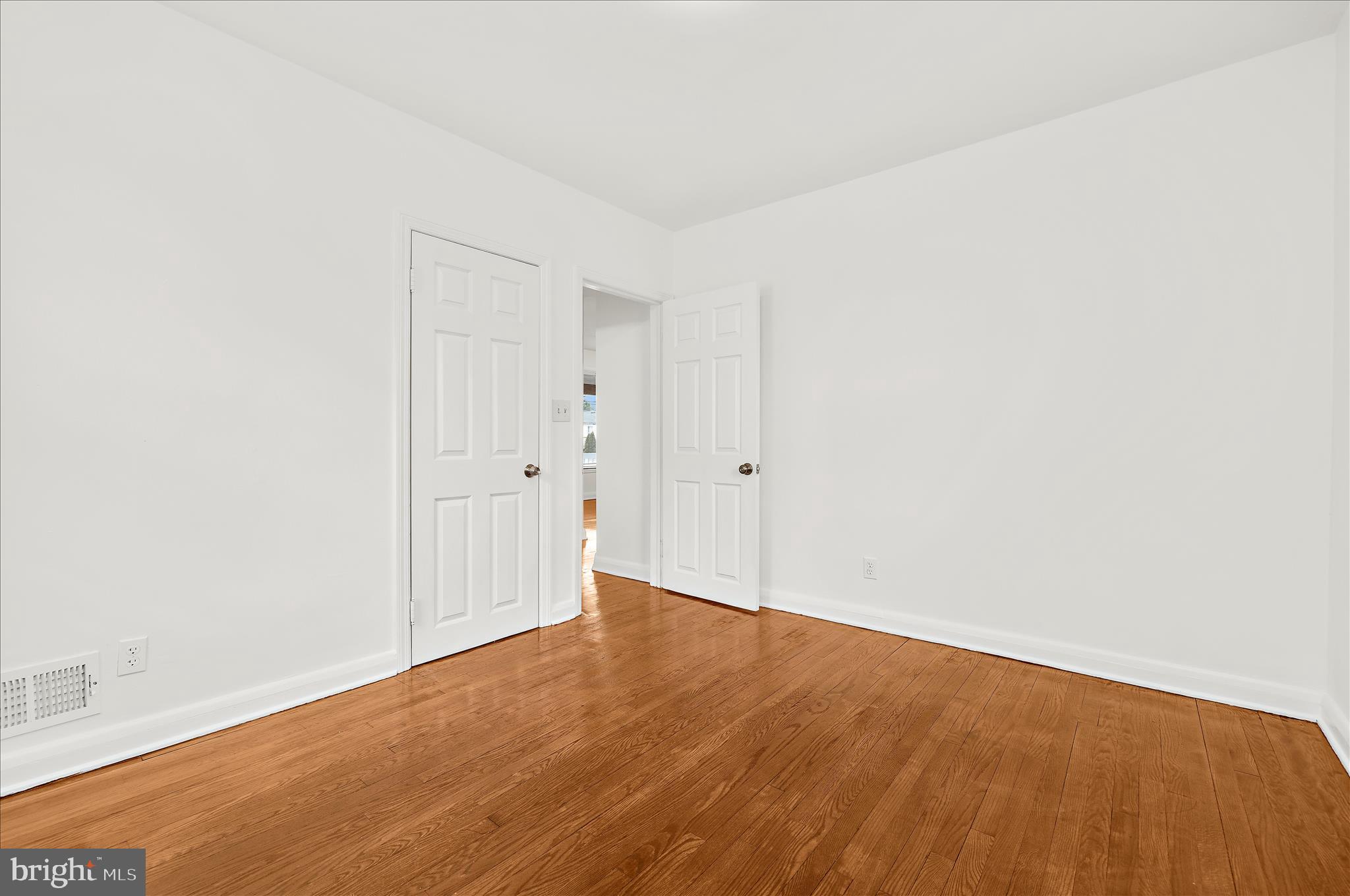 ROLAND TERRACE - Residential