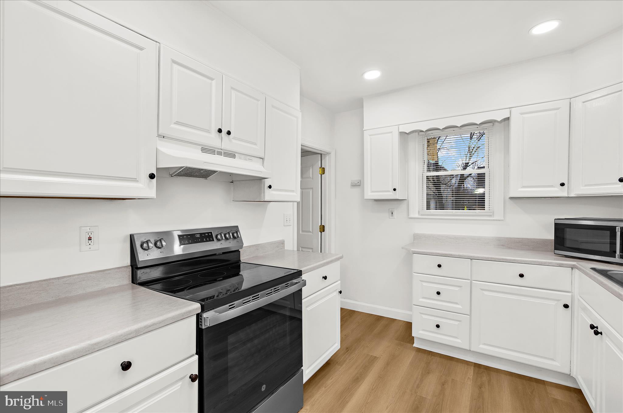 ROLAND TERRACE - Residential