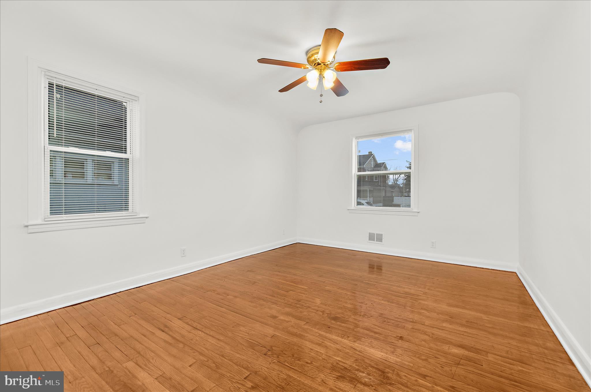 ROLAND TERRACE - Residential