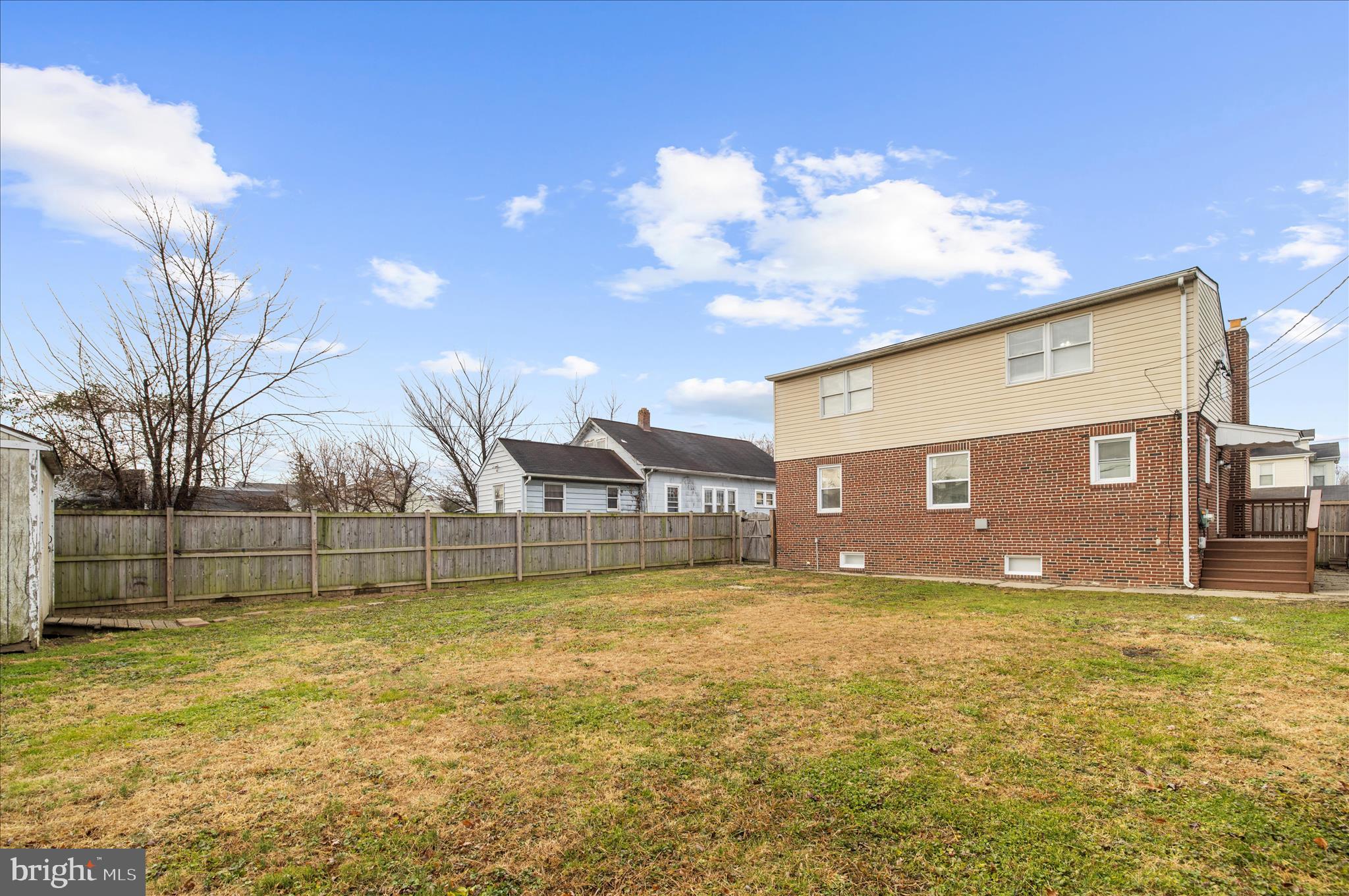 ROLAND TERRACE - Residential