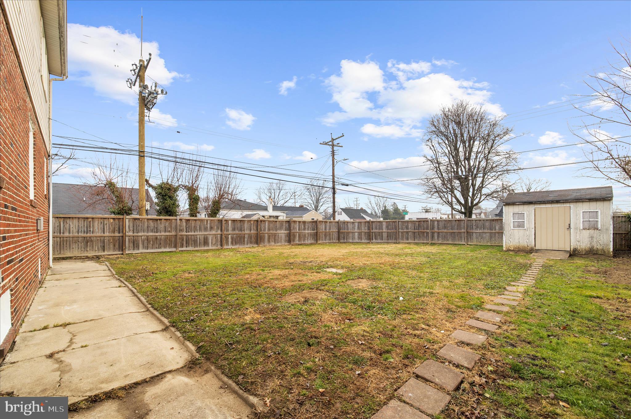 ROLAND TERRACE - Residential