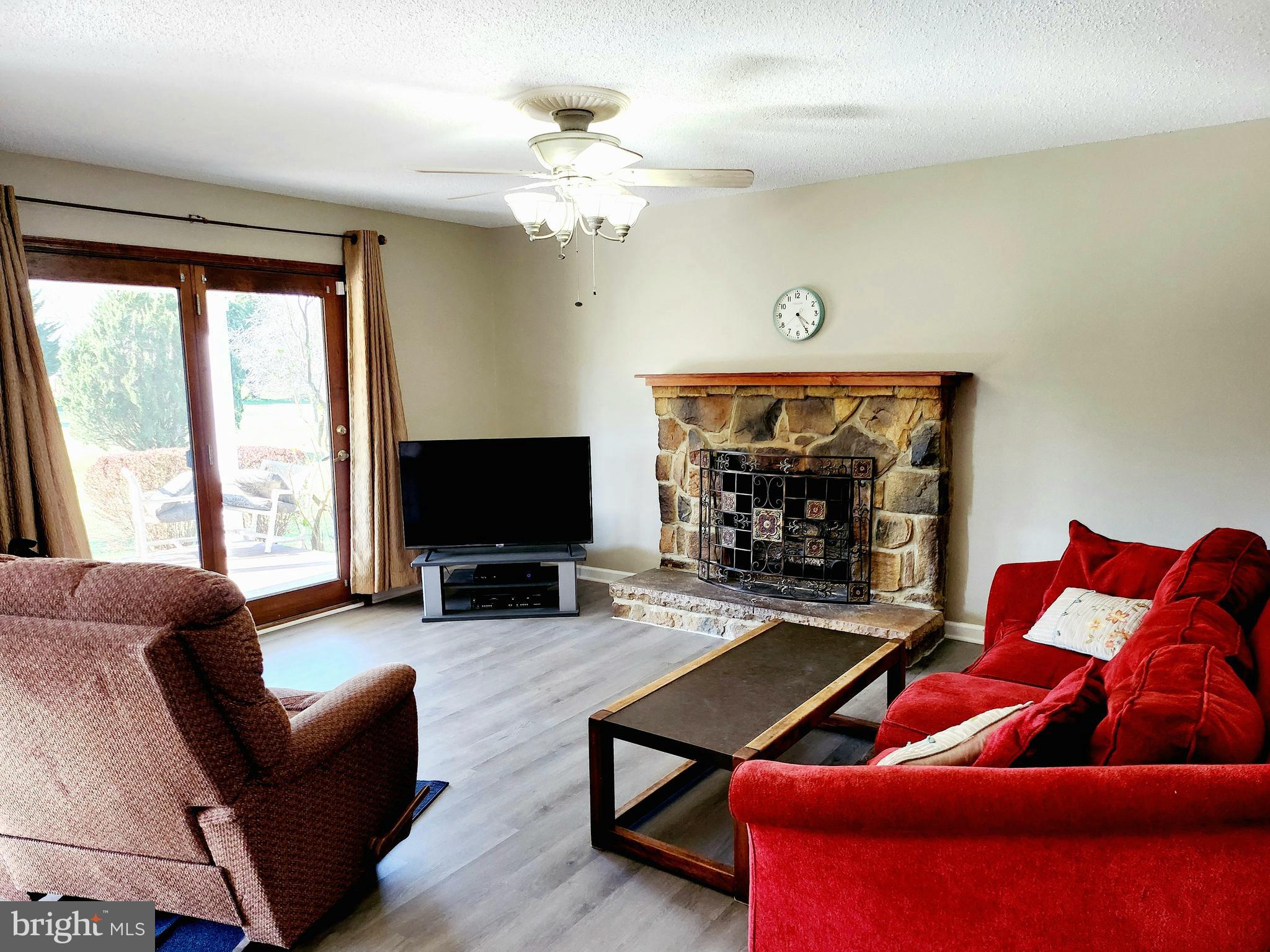 SPRING MILLS FARM - Residential