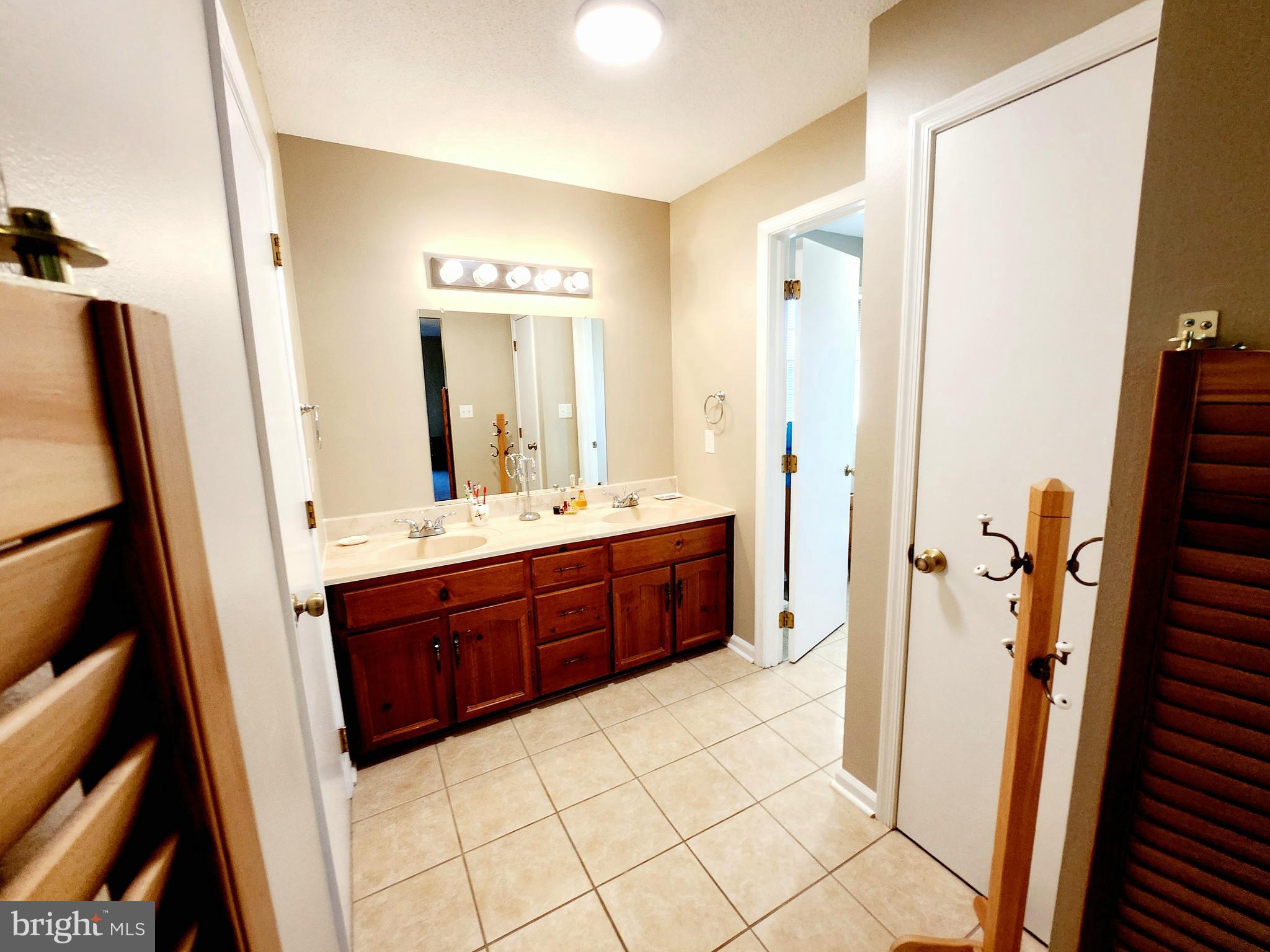 SPRING MILLS FARM - Residential