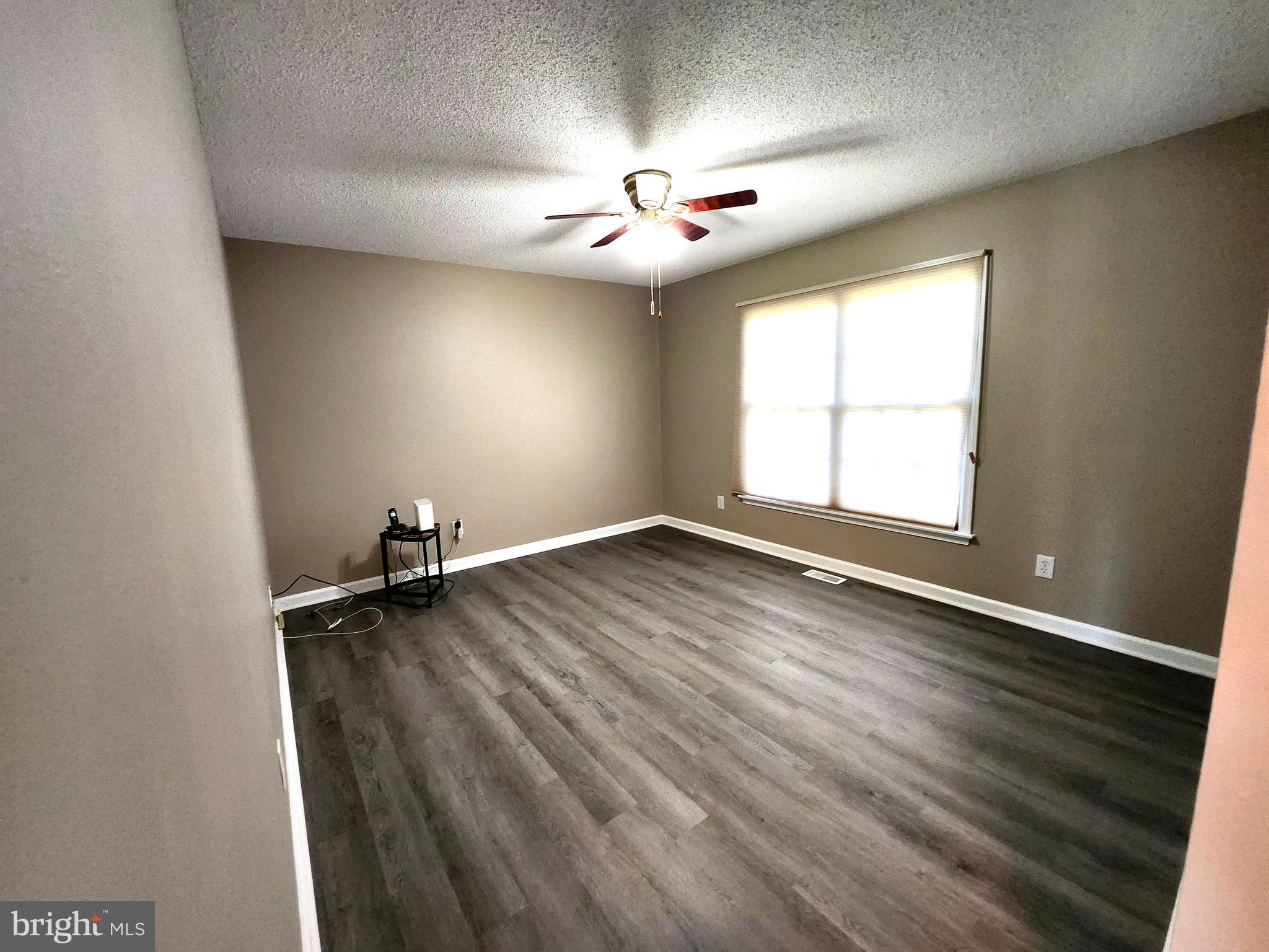 SPRING MILLS FARM - Residential