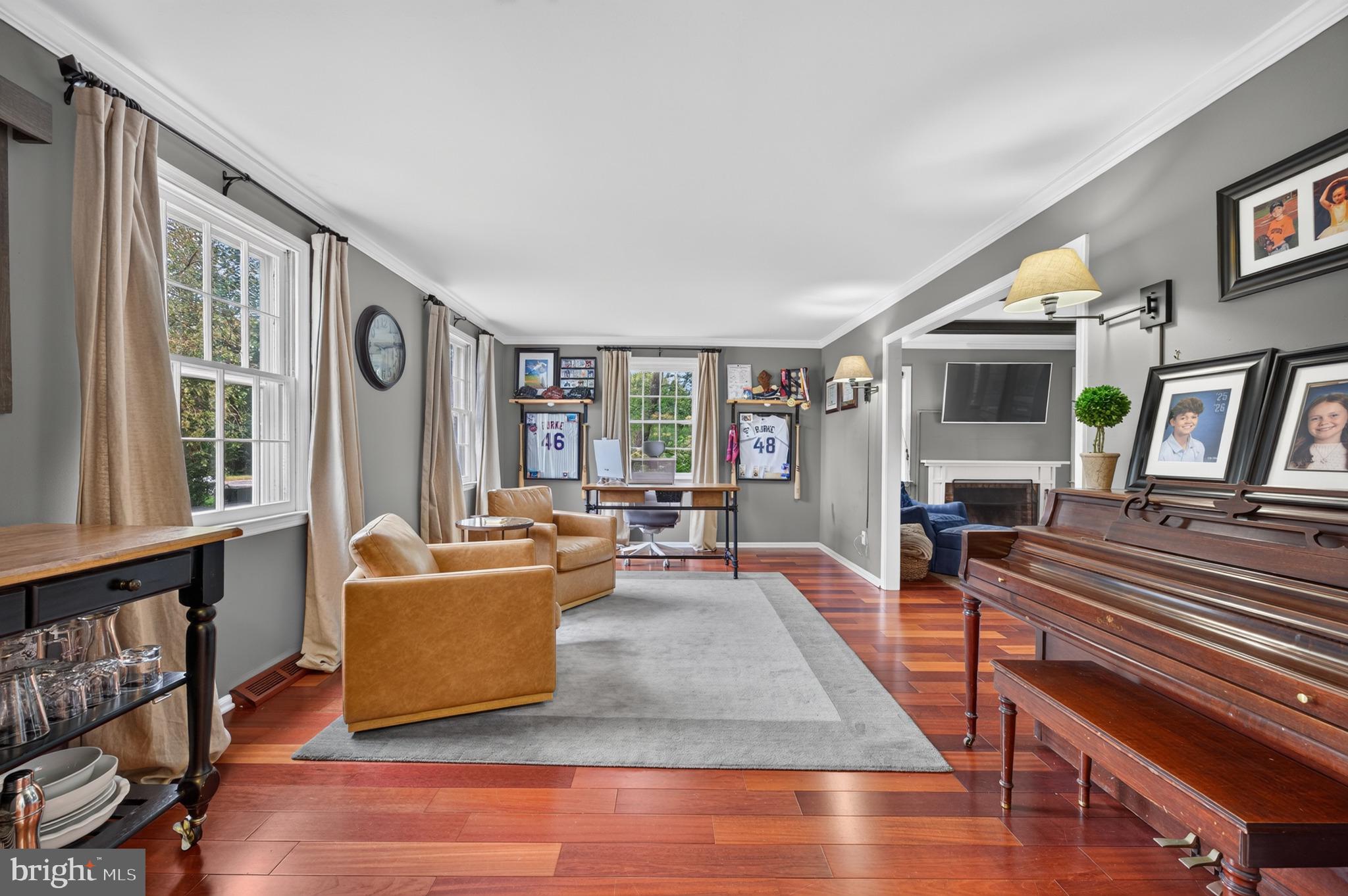 5 SCHOOLHOUSE DRIVE