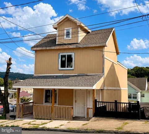 Photo for 1002 W WALNUT STREET