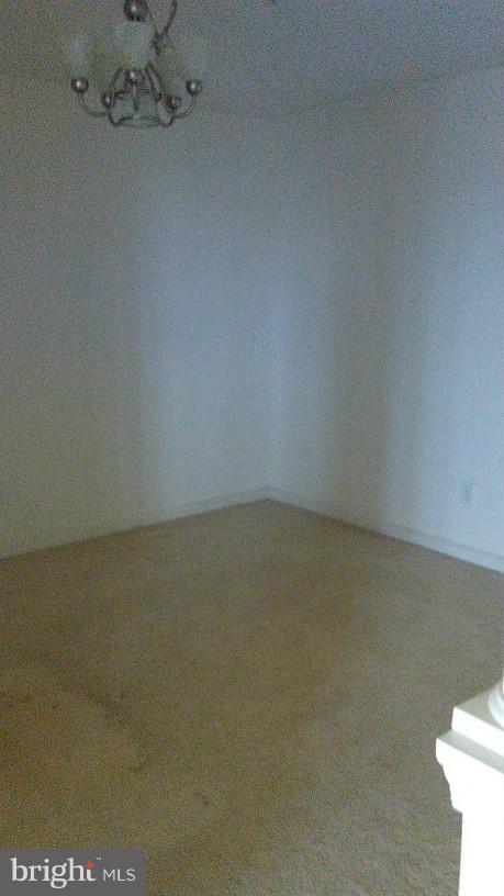 STRAFFAN - Residential