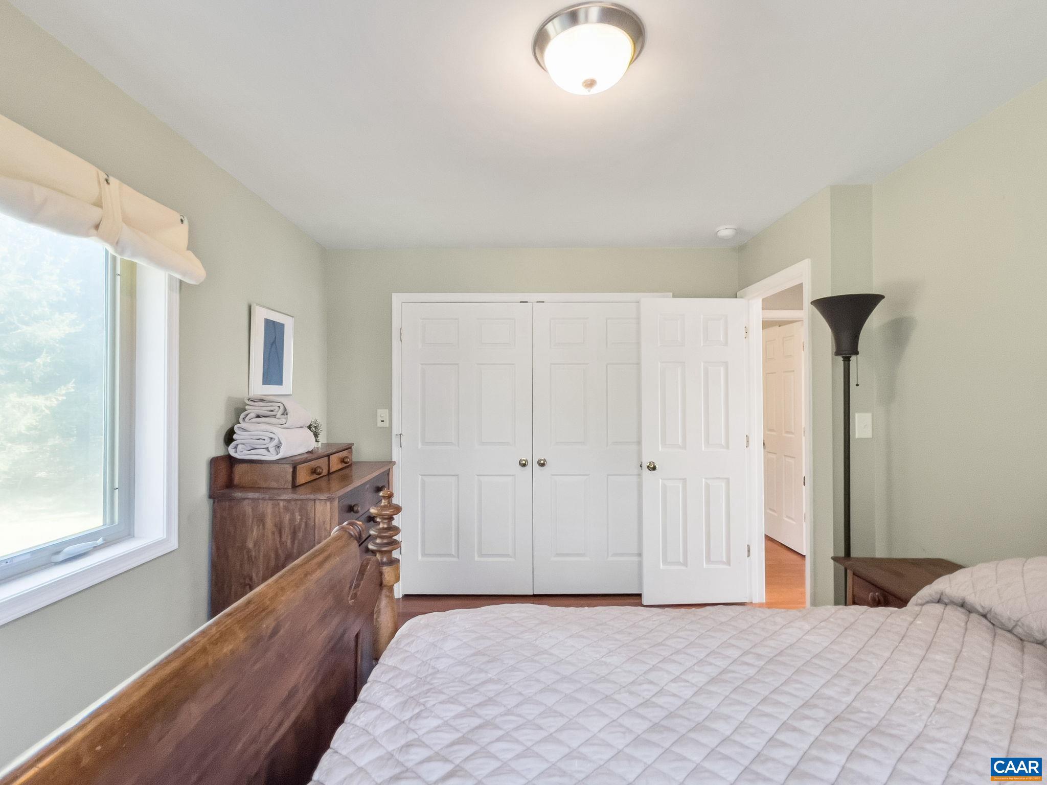 SUNSET FARMS - Residential