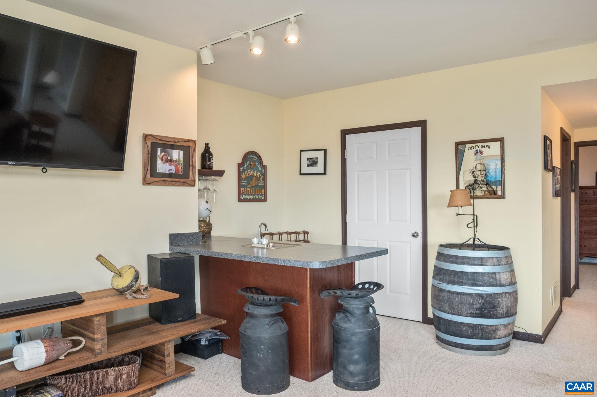 SUNSET FARMS - Residential